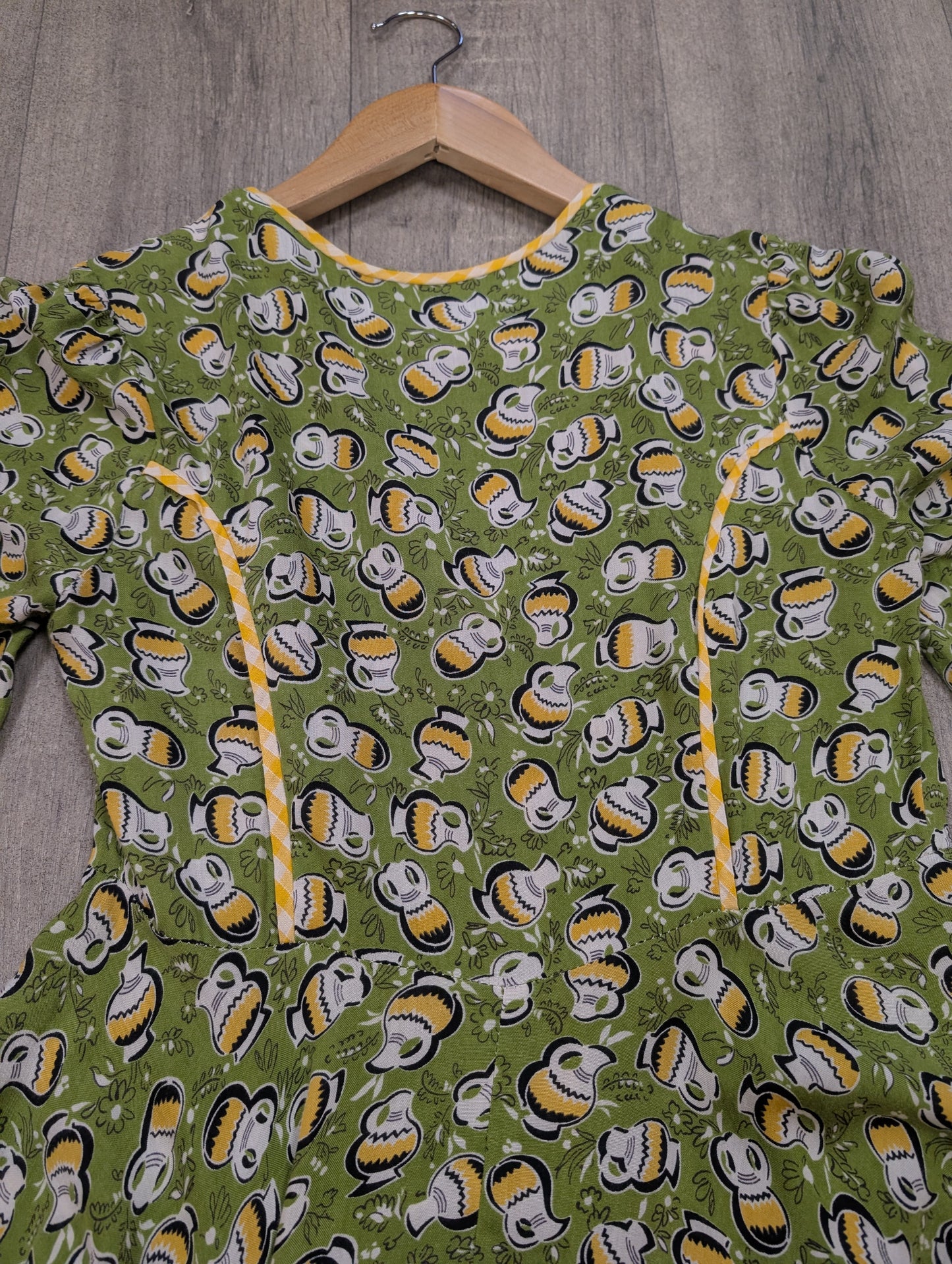 1970s Miss Mouse green & yellow novelty print dress - S/8