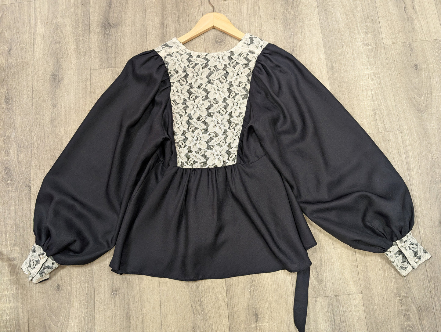 1970s C&A black blouse with white lace - S/8/10