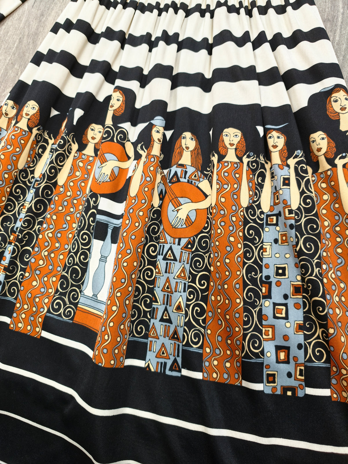 Novelty print dress - XS/S/6/8
