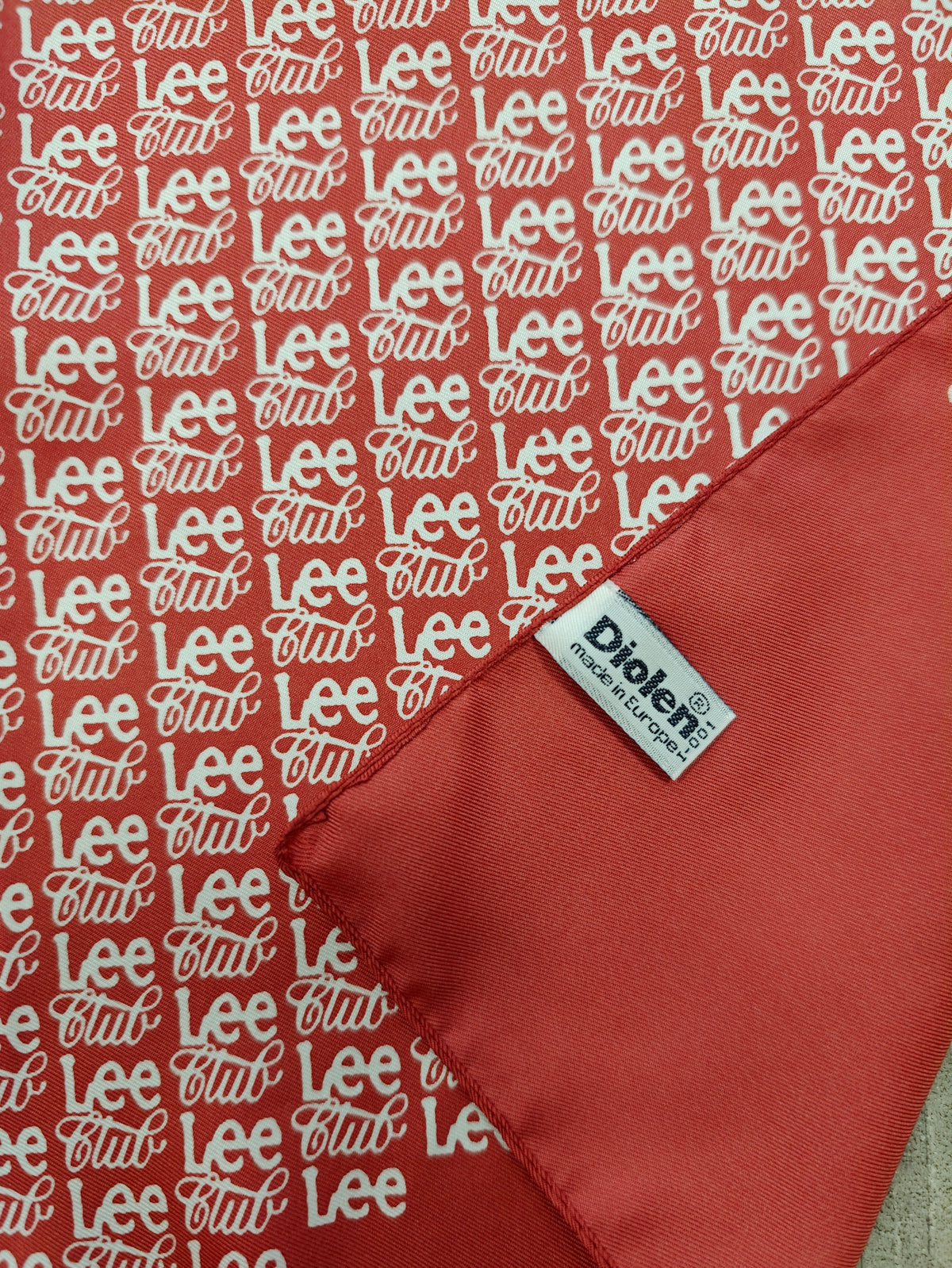 Lee Club scarf