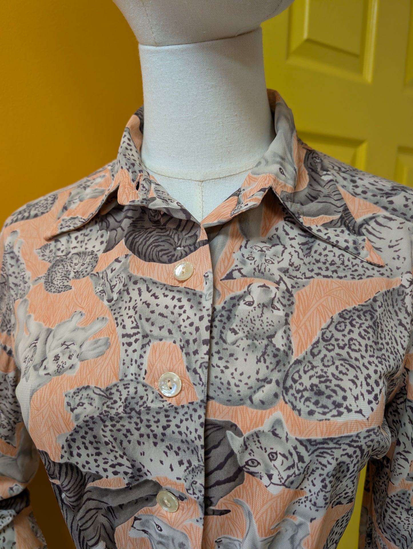 1970s You Babes novelty big cat print shirt - S