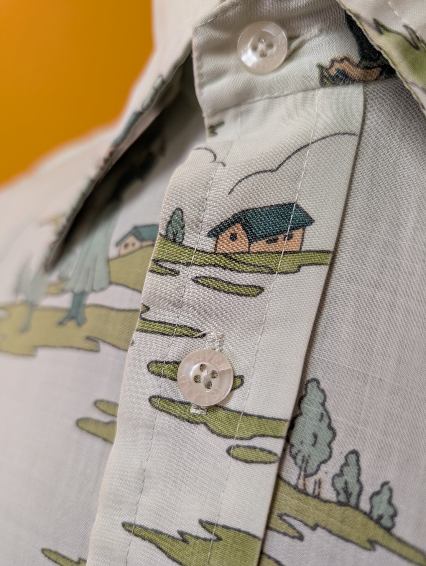 1970s Brutus novelty Art Deco golf print dagger collar shirt