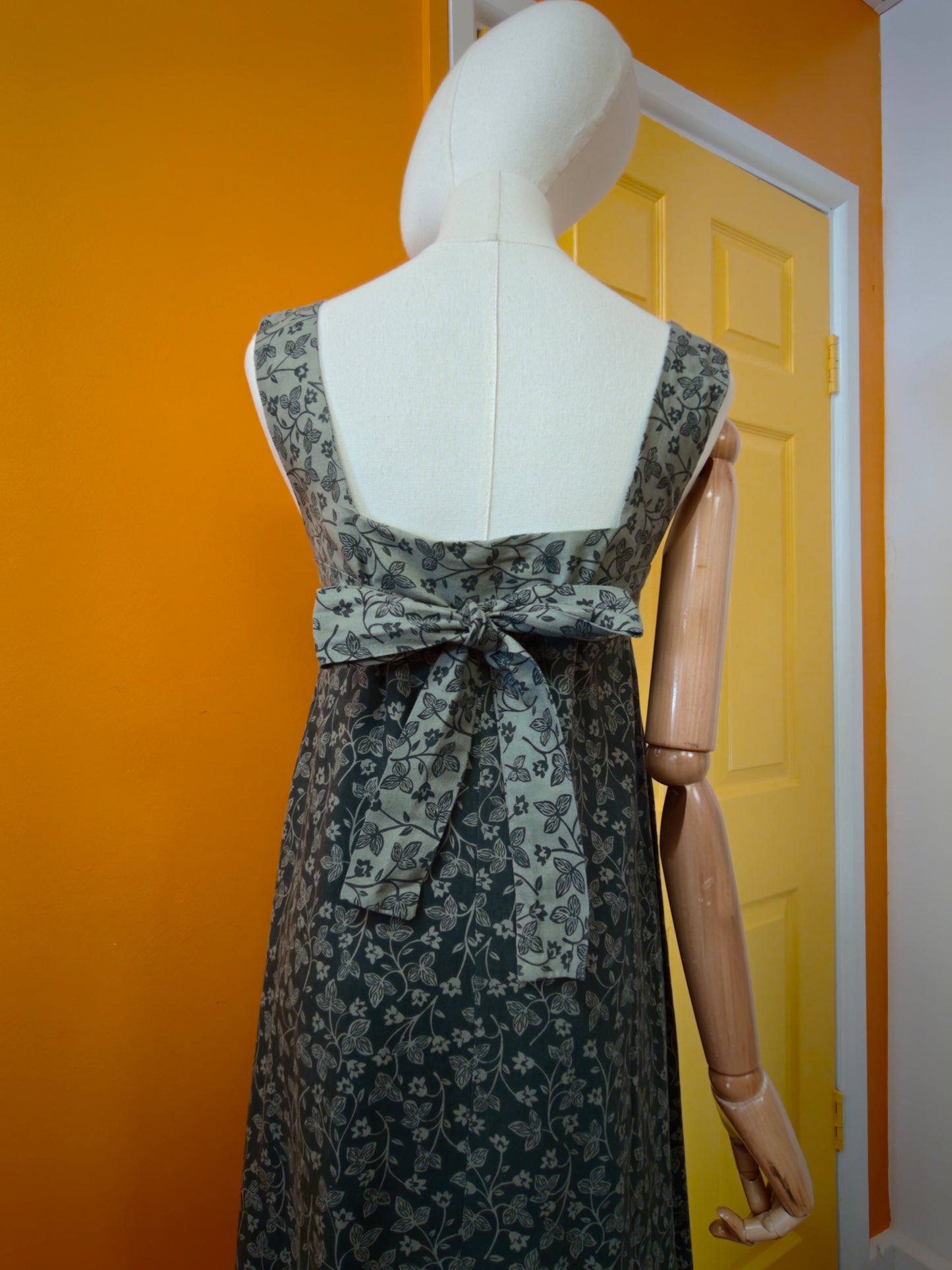 1970s Shelana green floral tiered cotton dress - XS/S/6/8