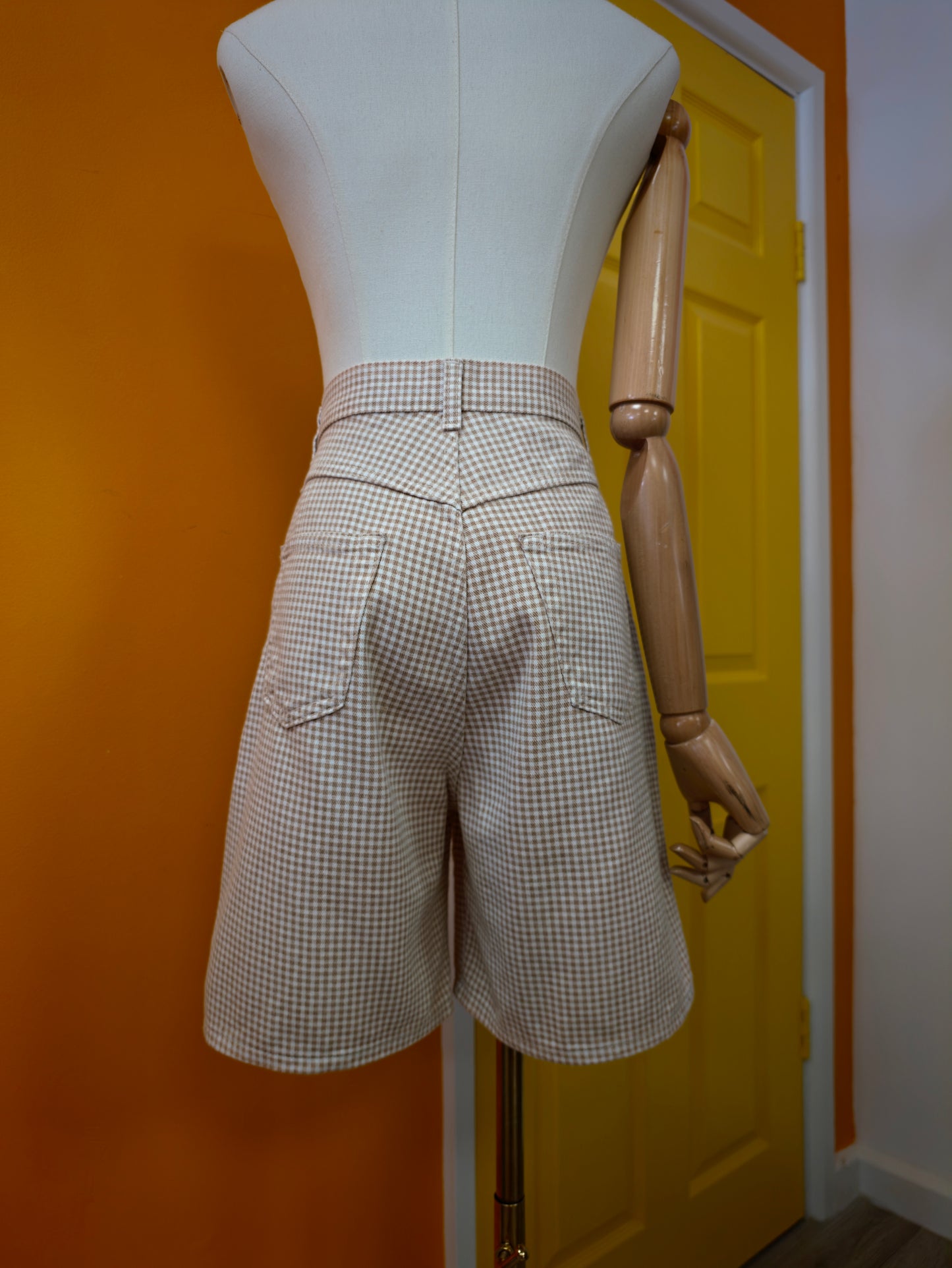 80s/90s shorts - 28" waist