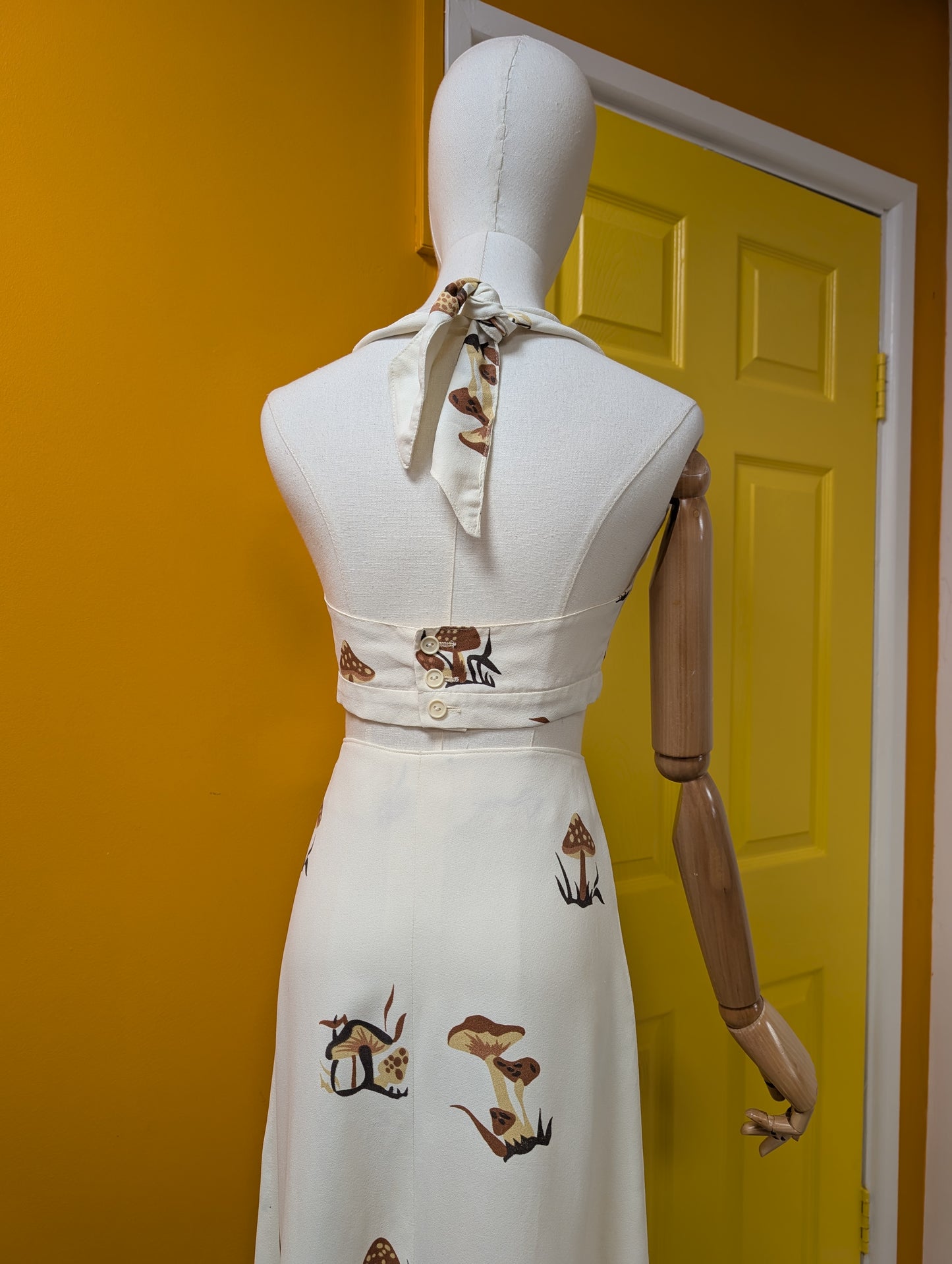 1970s novelty mushroom print halter top and skirt - S/8