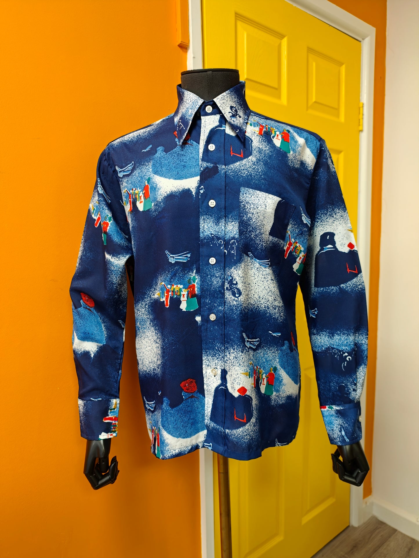 1970s Kmart novelty print dagger collar shirt