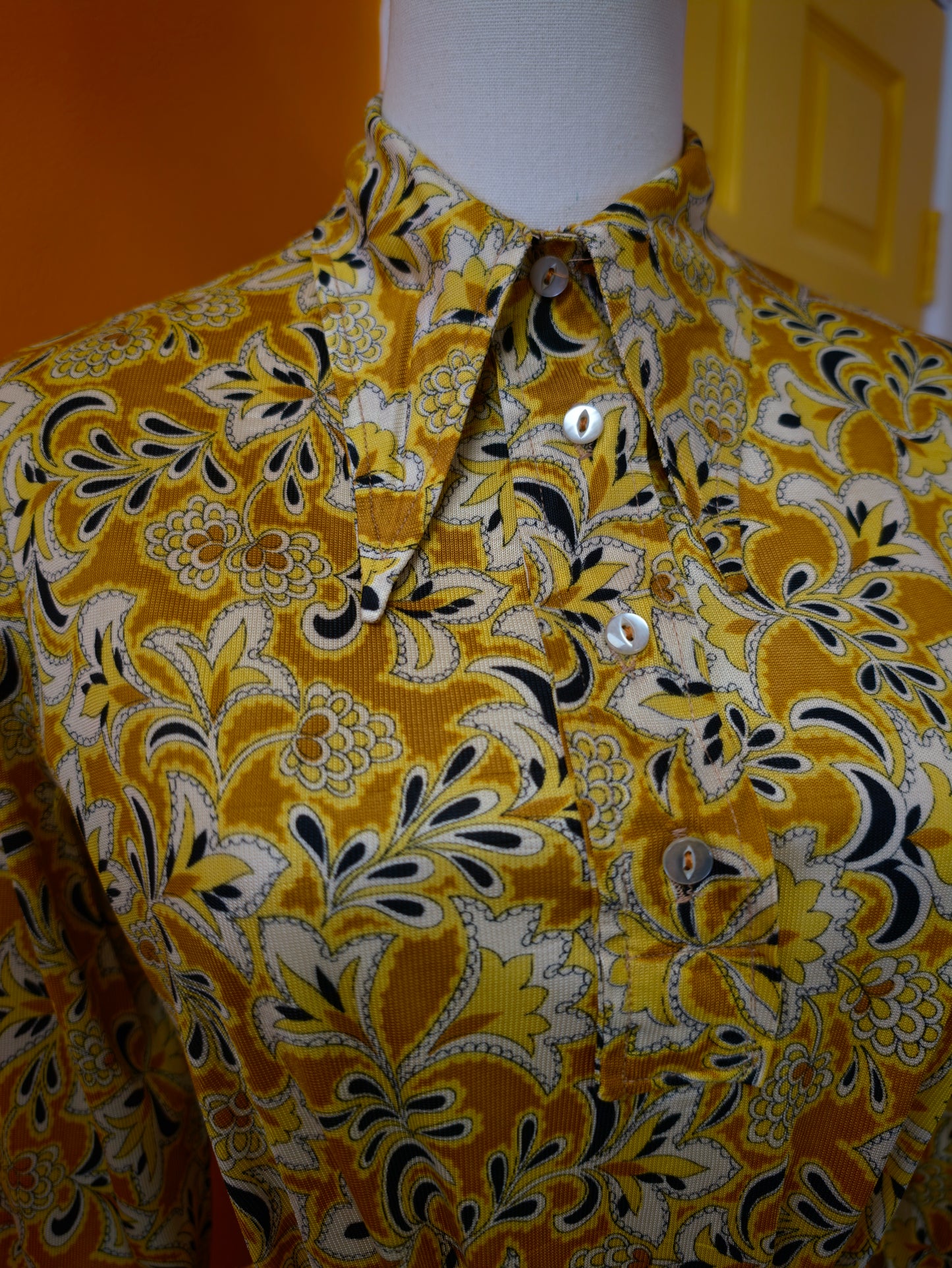 1970s belted dagger collar shirt - M