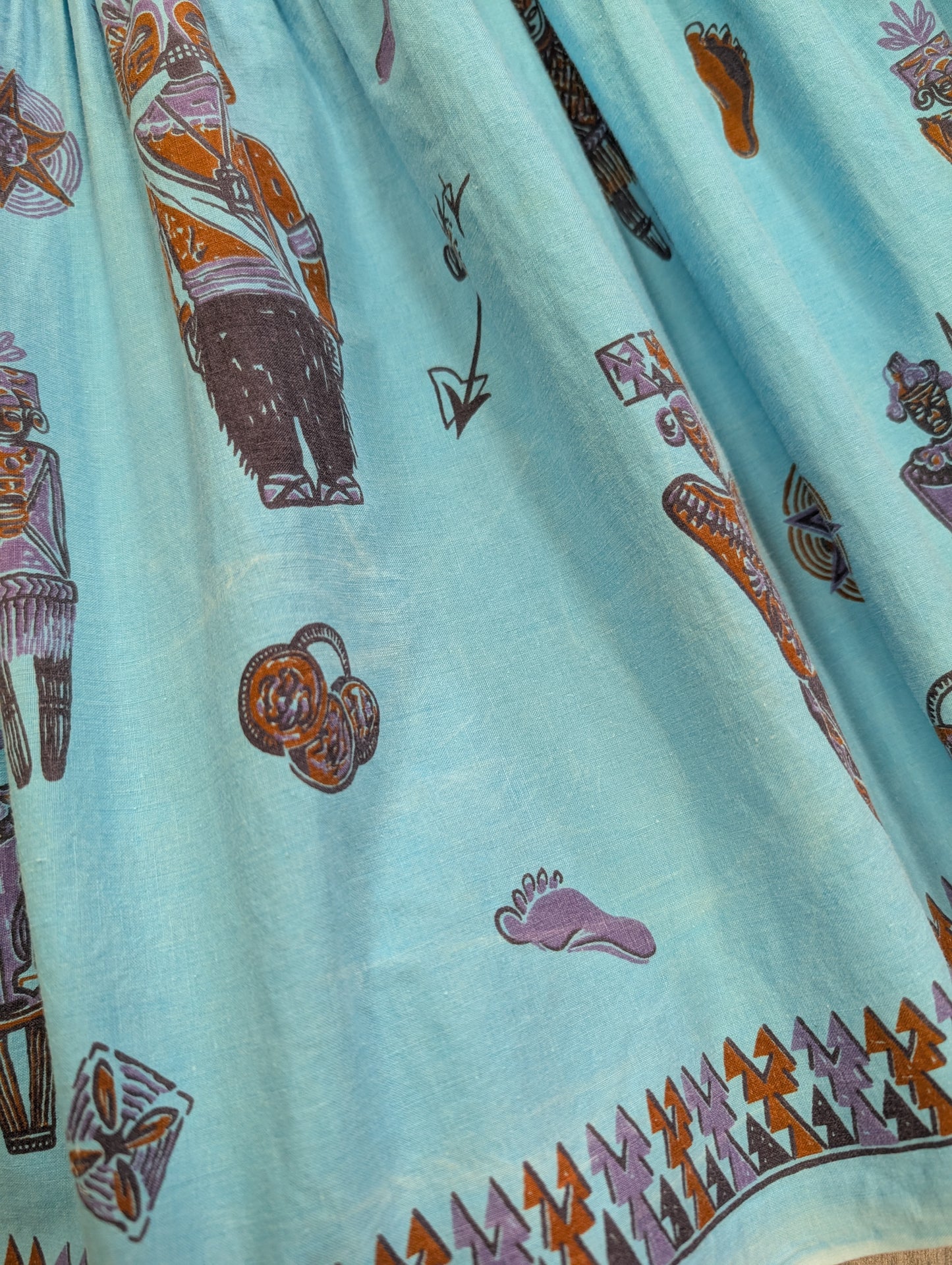 1950s blue cotton tiered novelty tribal print skirt - 23"/24" waist