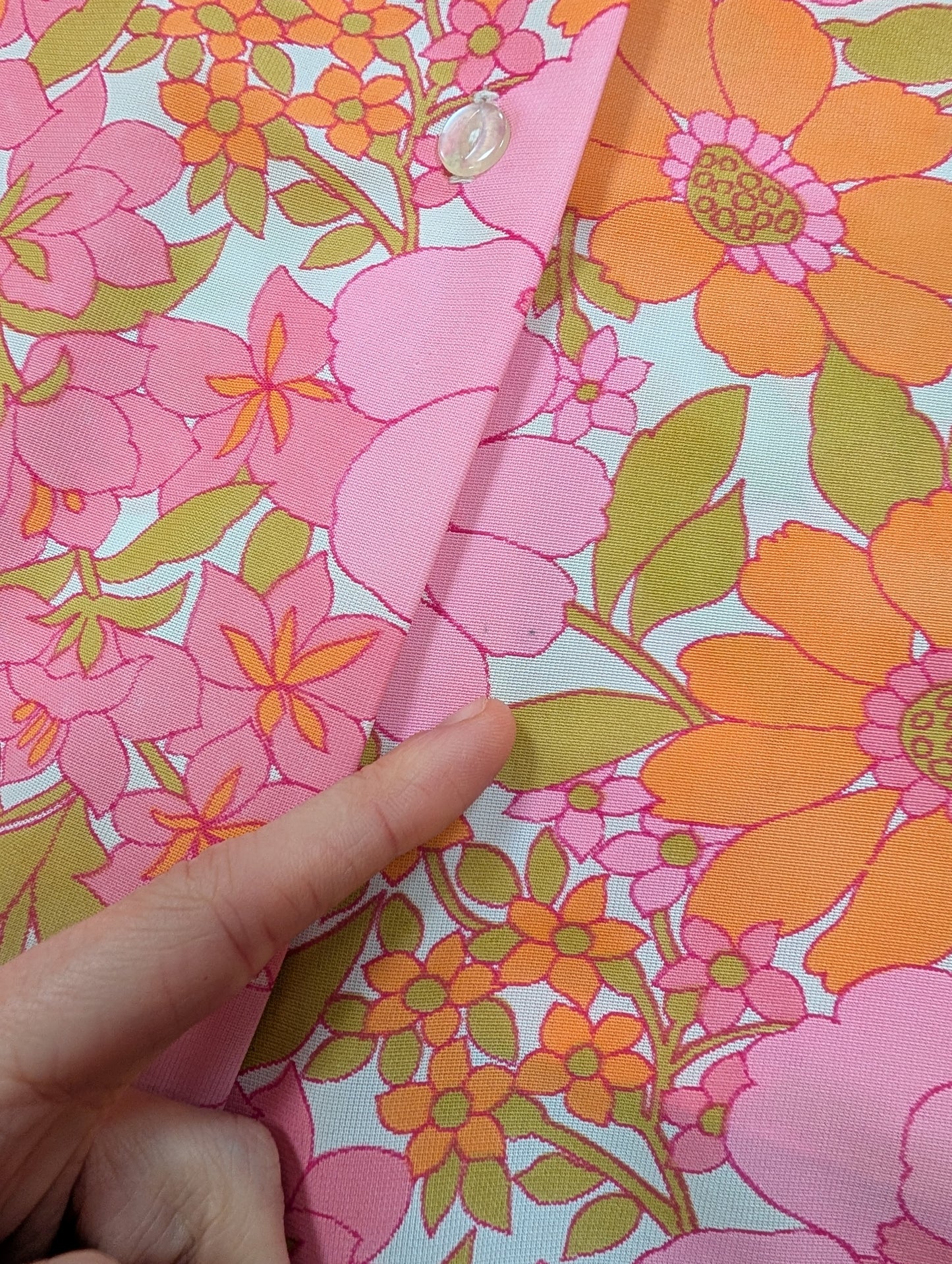 Keynote psychedelic pink/orange floral shirt - M/L