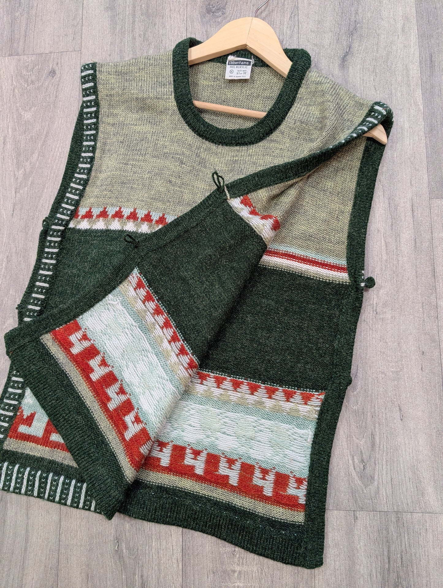 1970s Debenhams novelty acrylic tabard