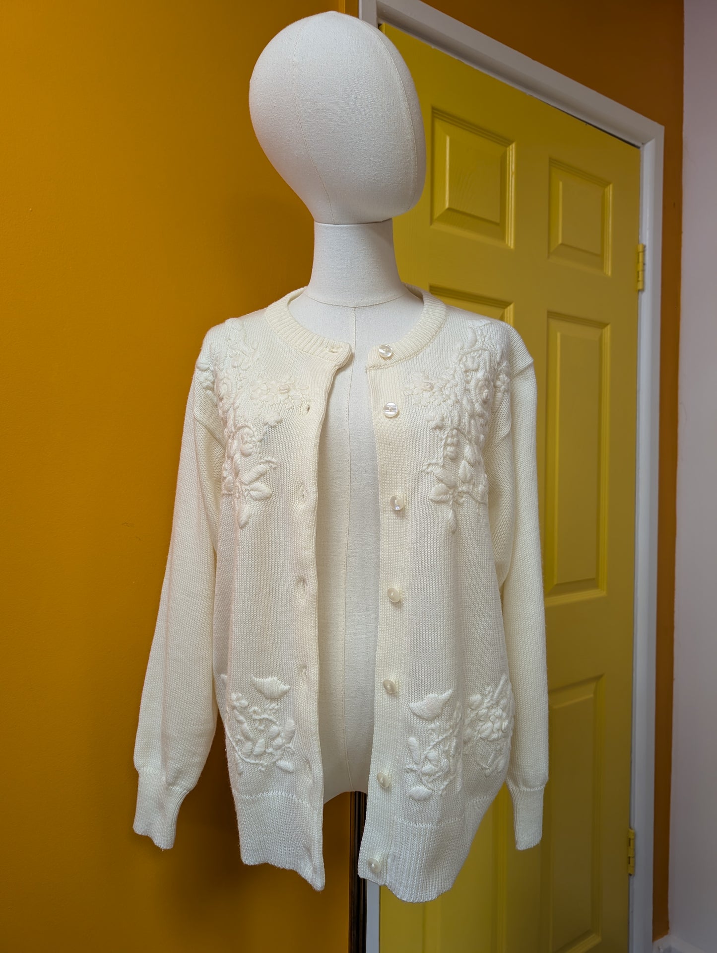 1980s white embroidered acrylic cardigan - S/M