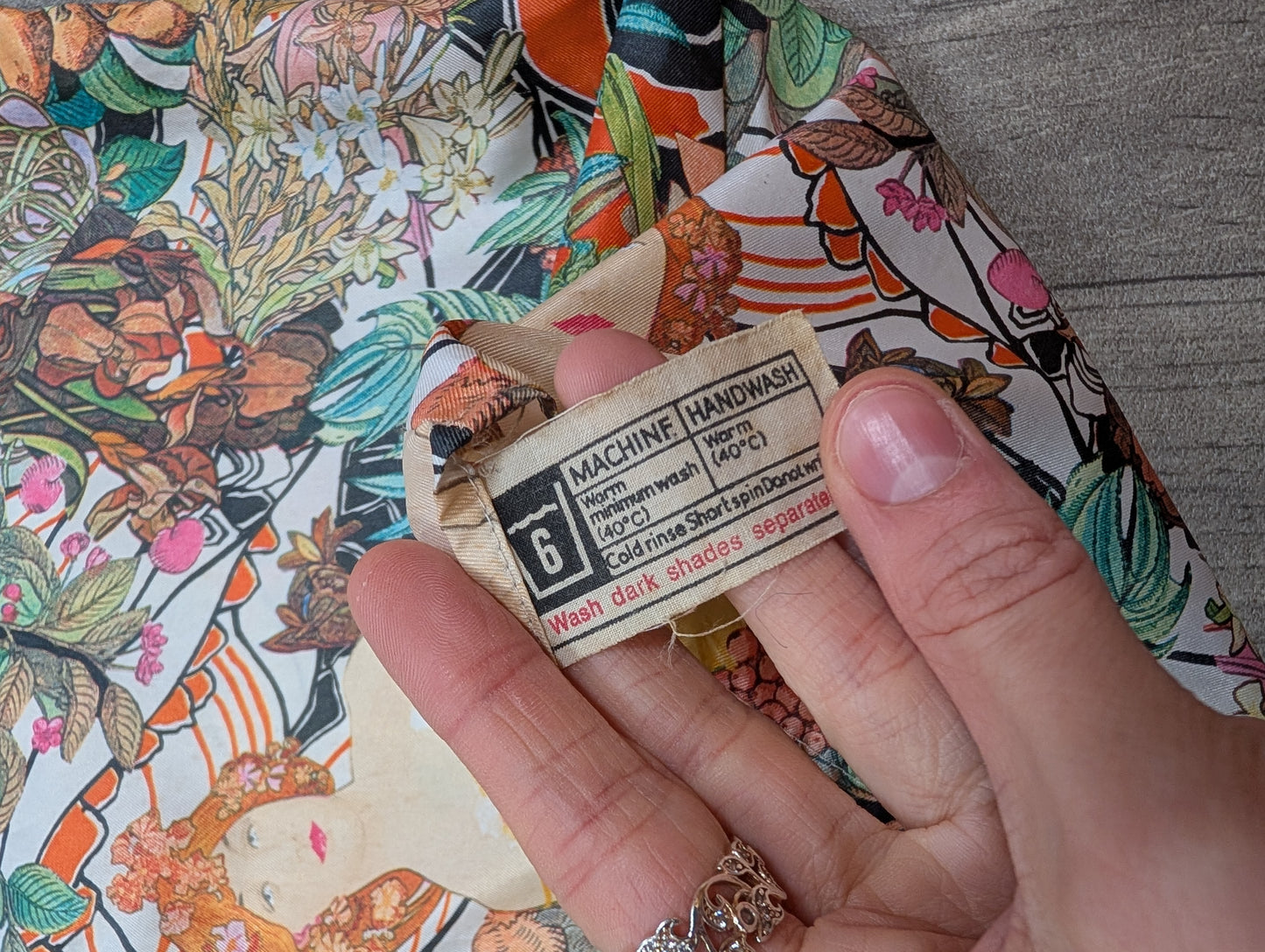 1970s Jason Earl novelty Alphonse Mucha print shirt