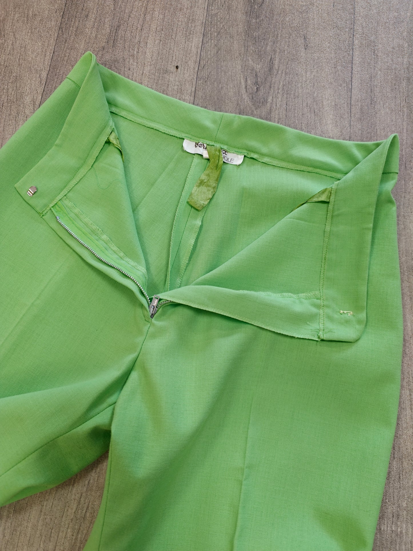 1970s Berkertex Boutique green flares