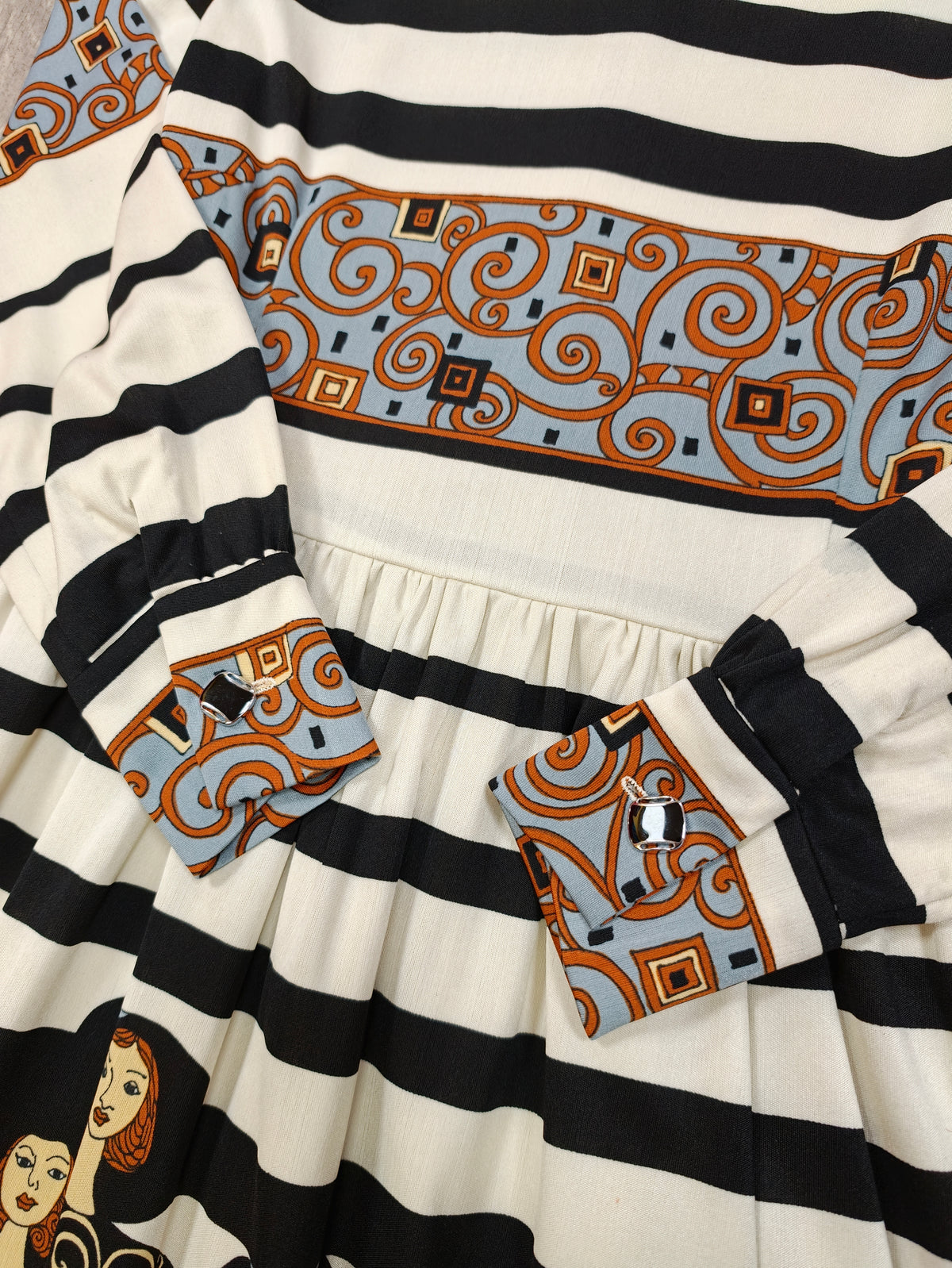 Novelty print dress - XS/S/6/8