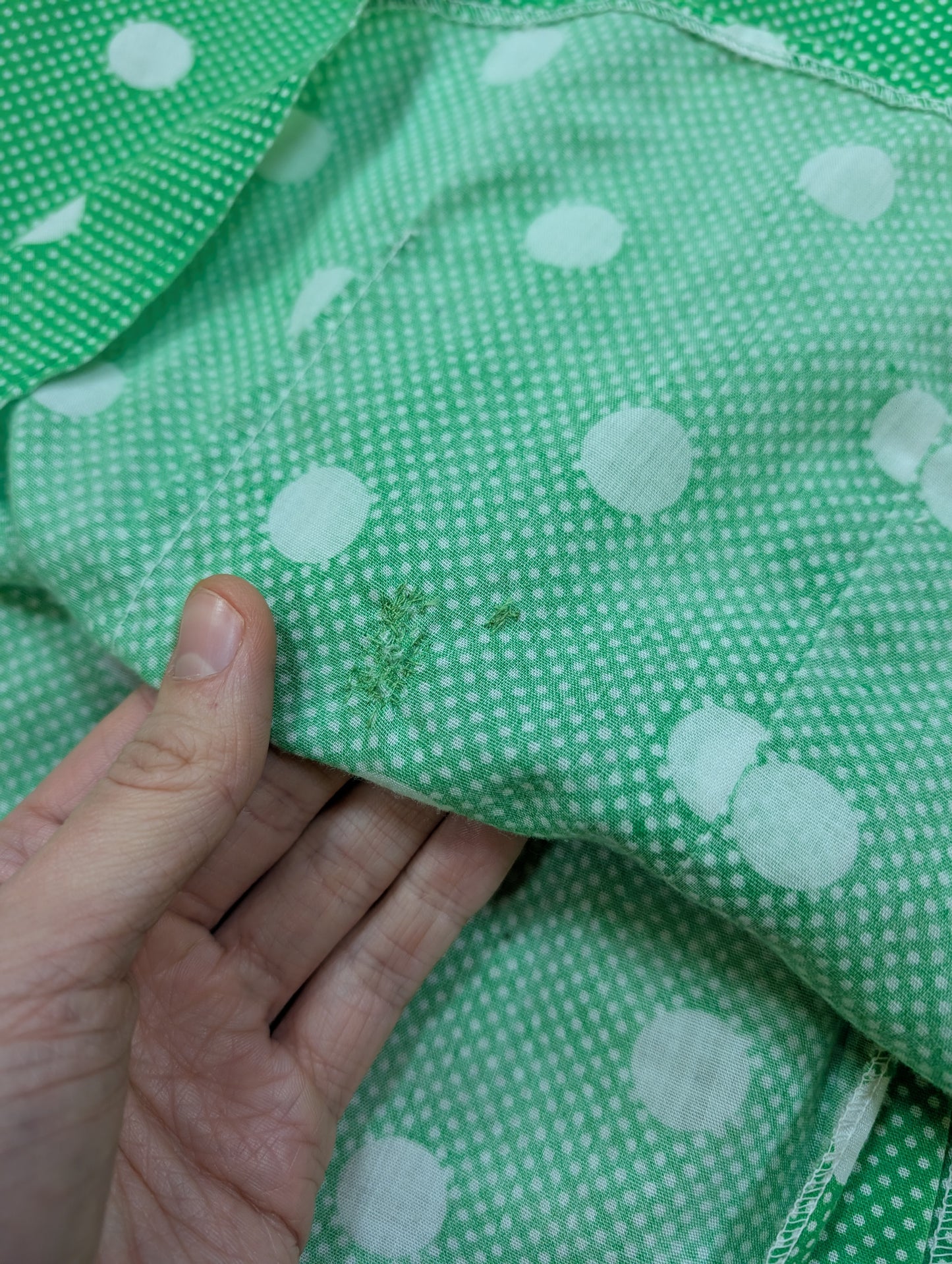 1970s green & white polka dot dagger collar shirt - M