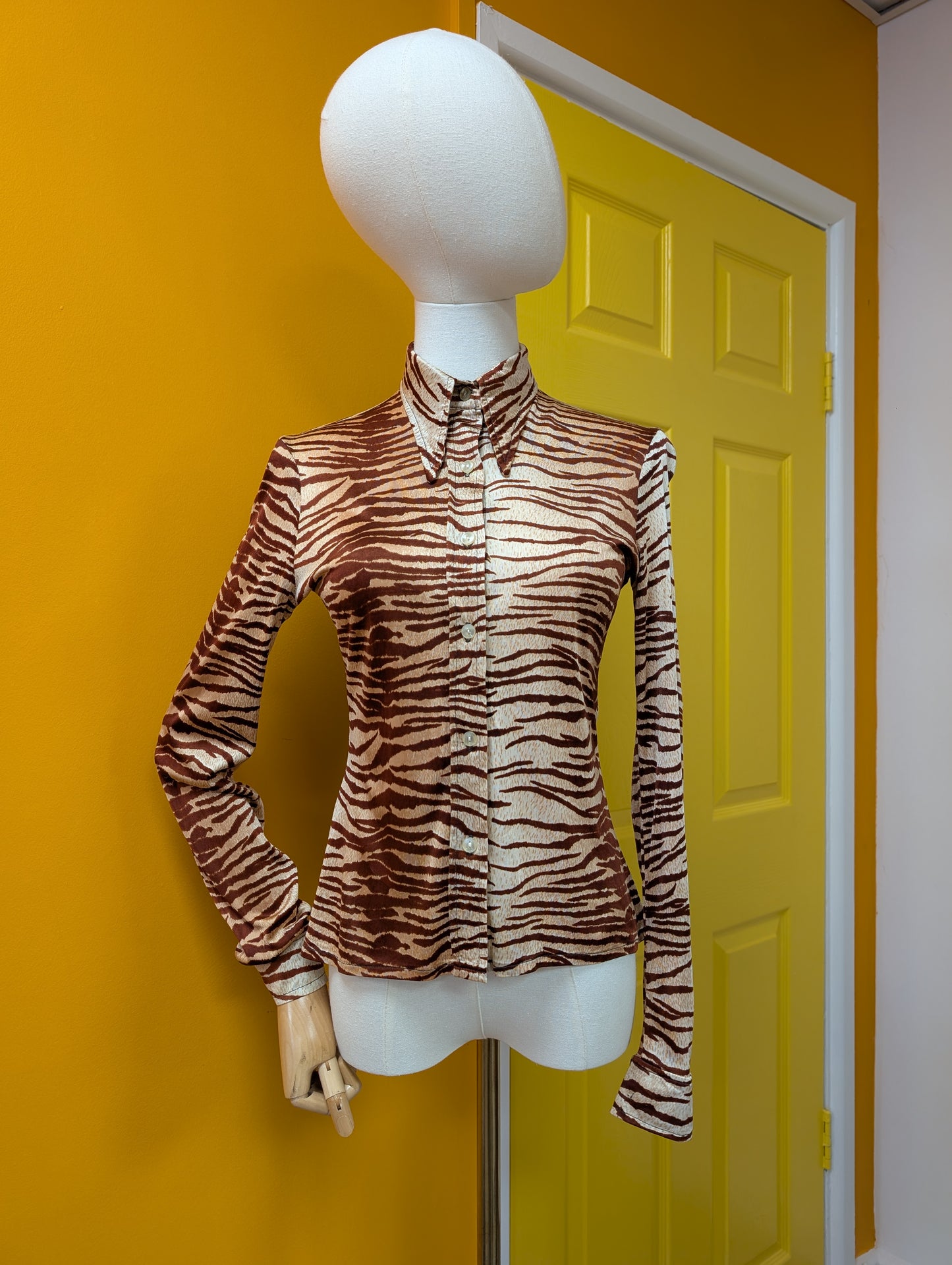 1970s Burlesque animal print dagger collar shirt - XS