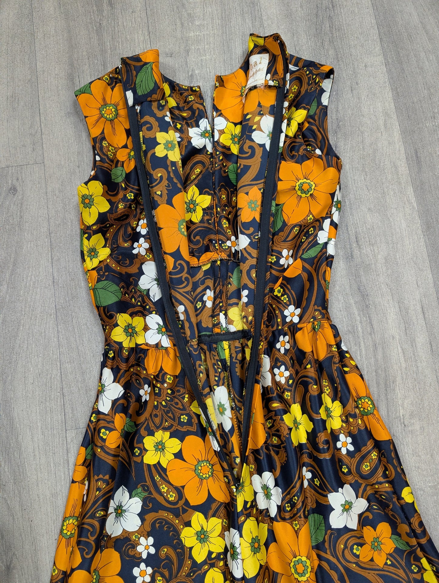 60s/70s Global orange floral maxi dress - XS/6
