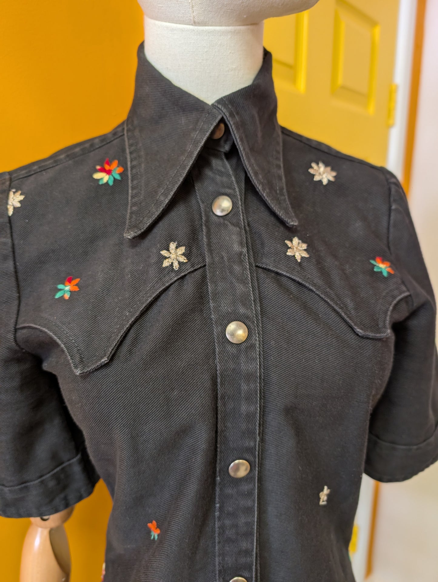 1970s embroidered denim dress - XS