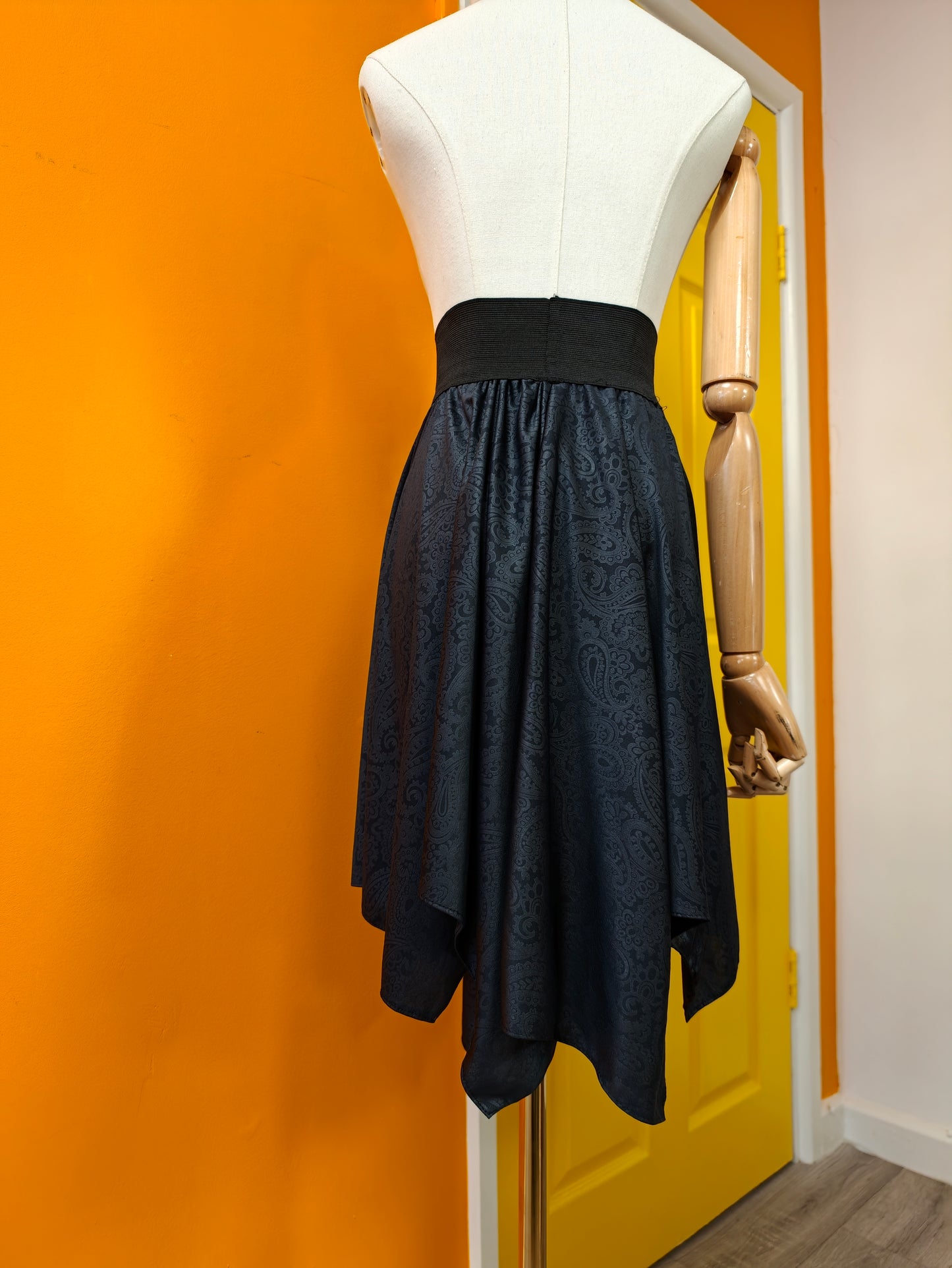 1980s black paisley skirt - S/M