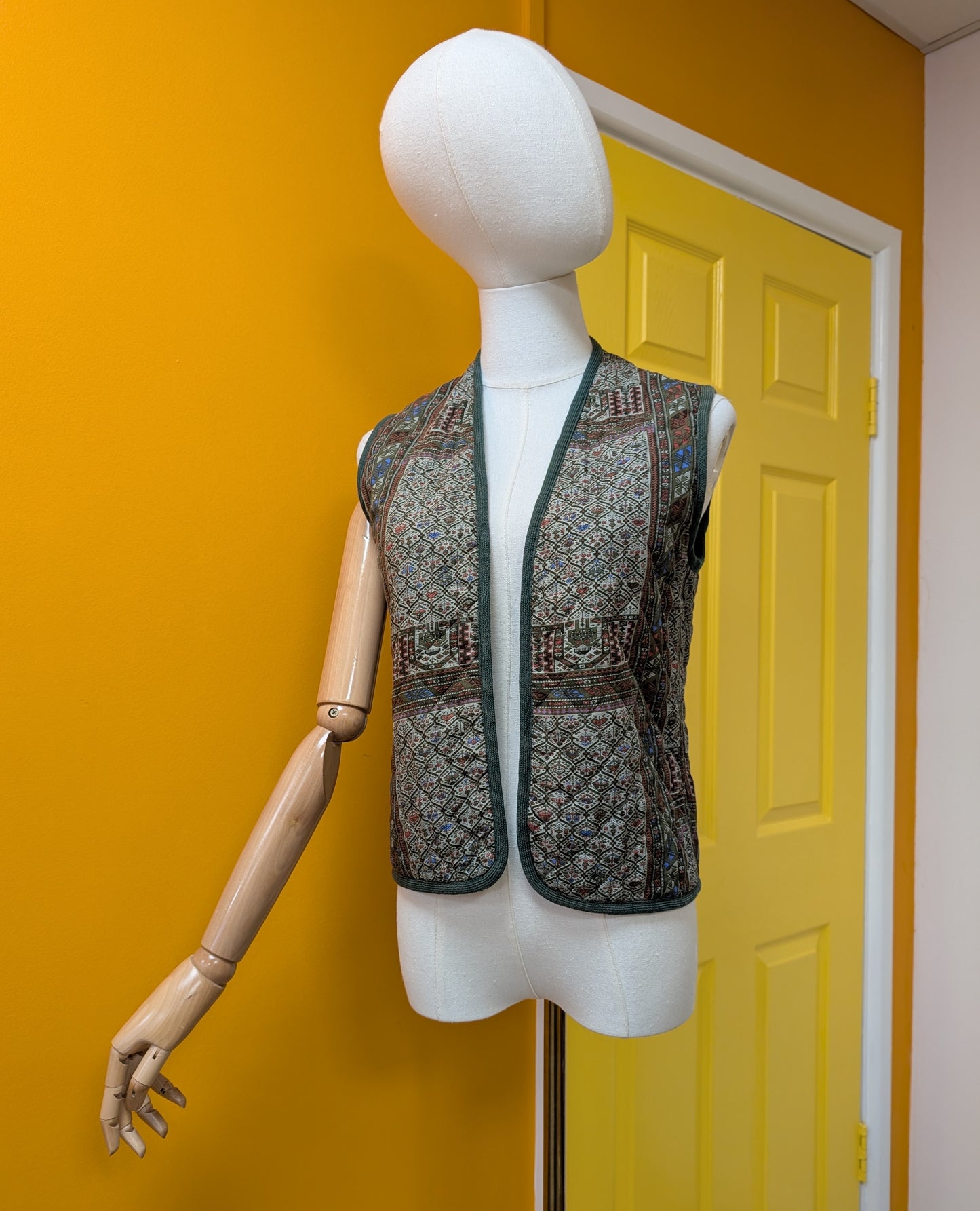 1970s Ditto green quilted waistcoat - S