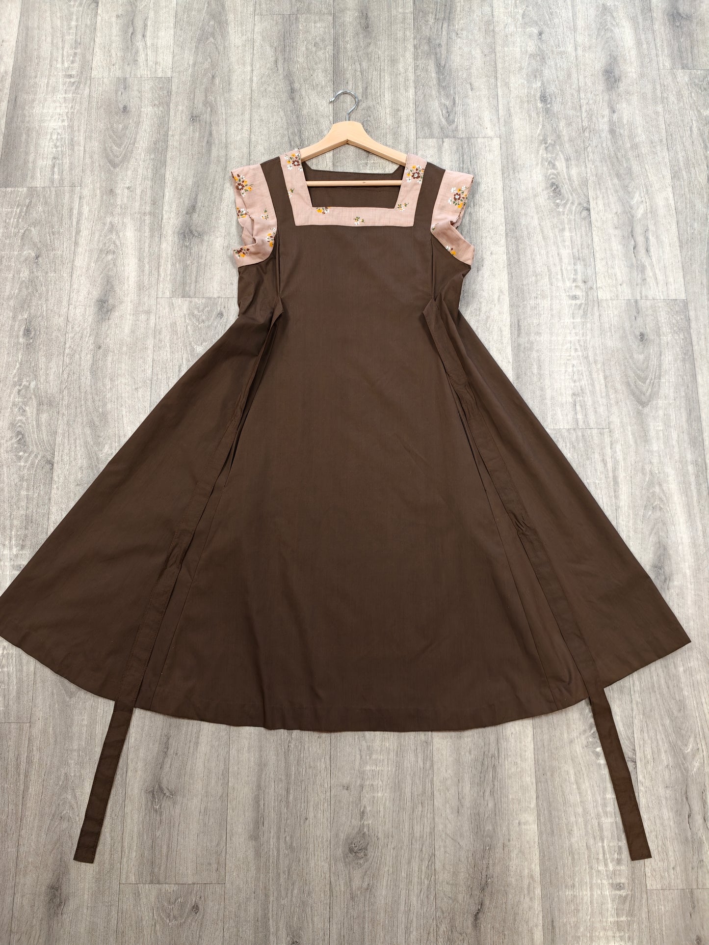 Brown cotton dress with floral dress - S/8/10