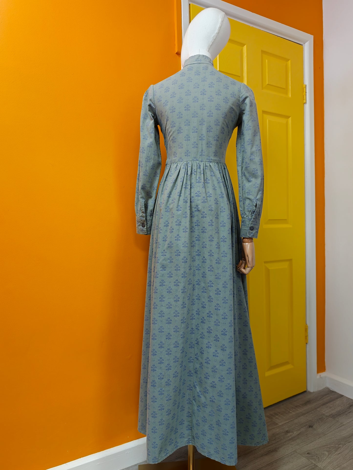 1970s Laura Ashley made in Wales cotton maxi dress & belt - XS