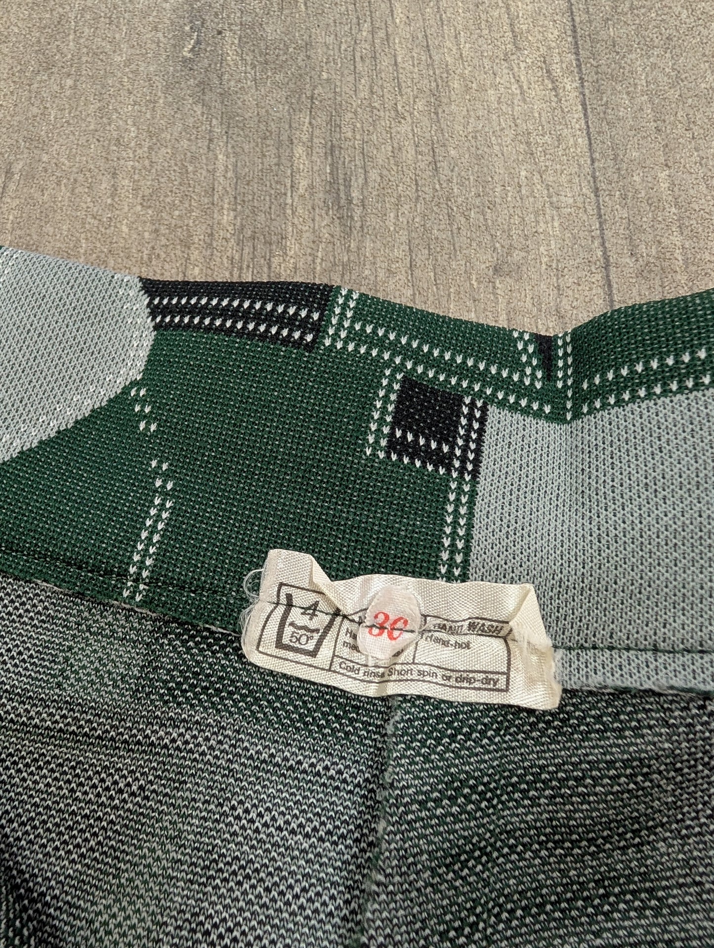 1970s green skirt - 30" waist