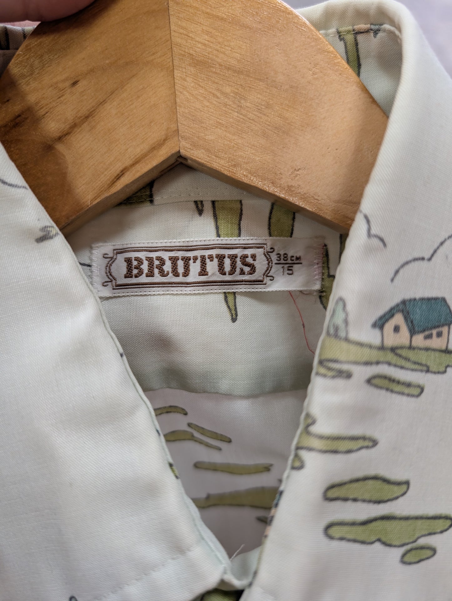 1970s Brutus novelty Art Deco golf print dagger collar shirt