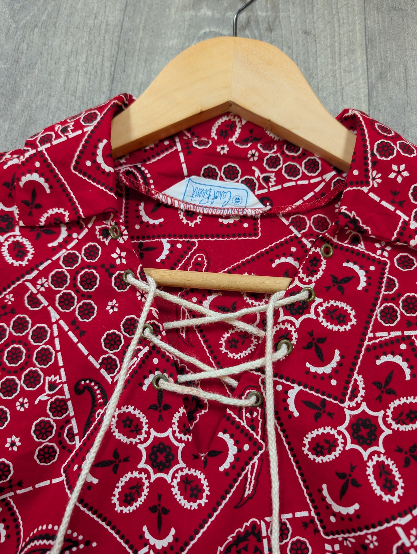 1950s Carol Brent red lace up bandana print top - XS