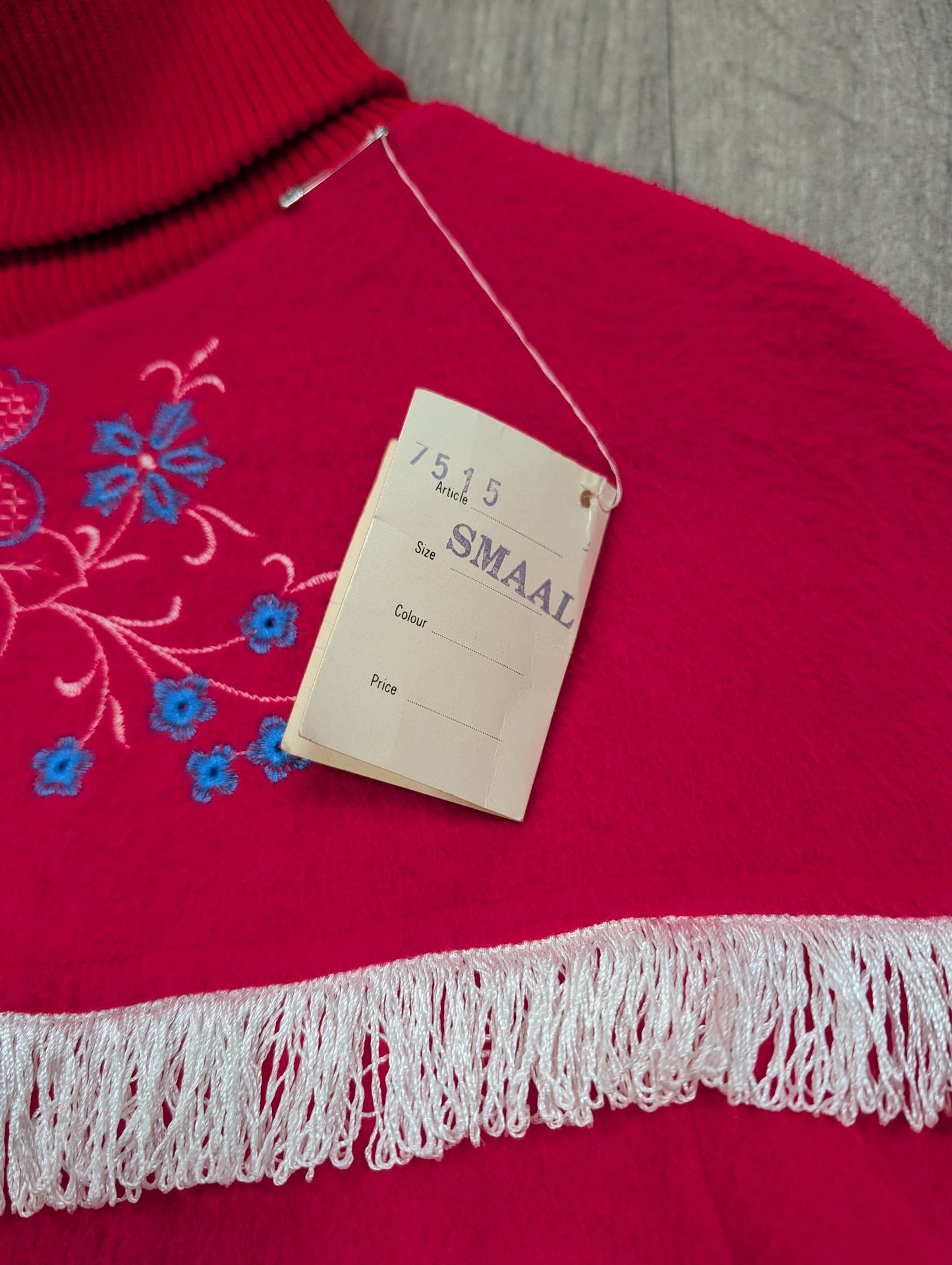 Deadstock 1980s Tigi Wear red embroidered fringed jumper - S