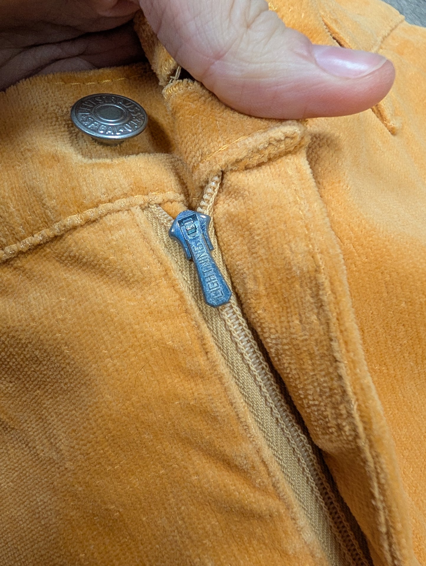 Deadstock 1970s Miss Levi's - 29"/30" waist