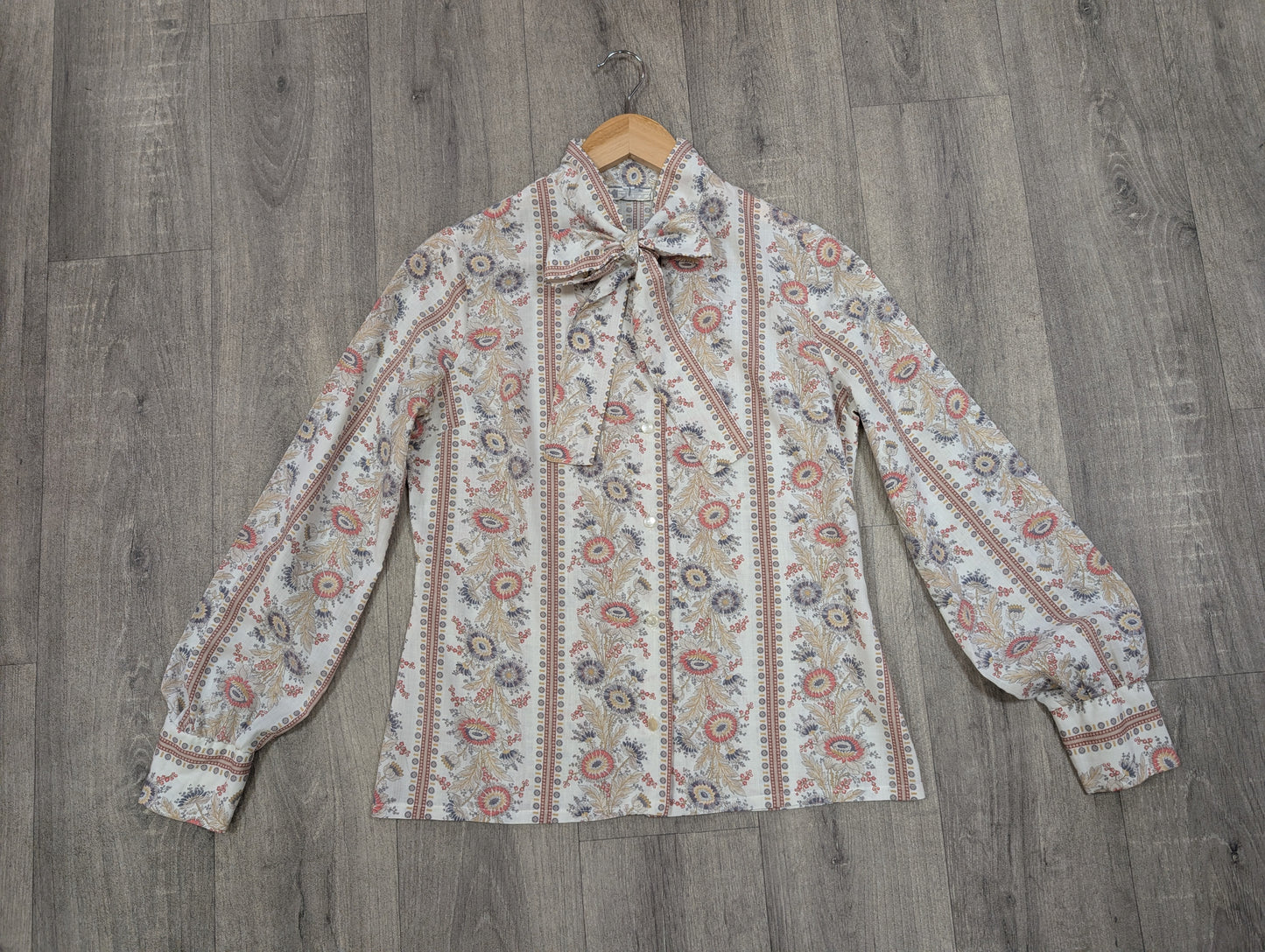 1970s pussy bow blouse -S/M
