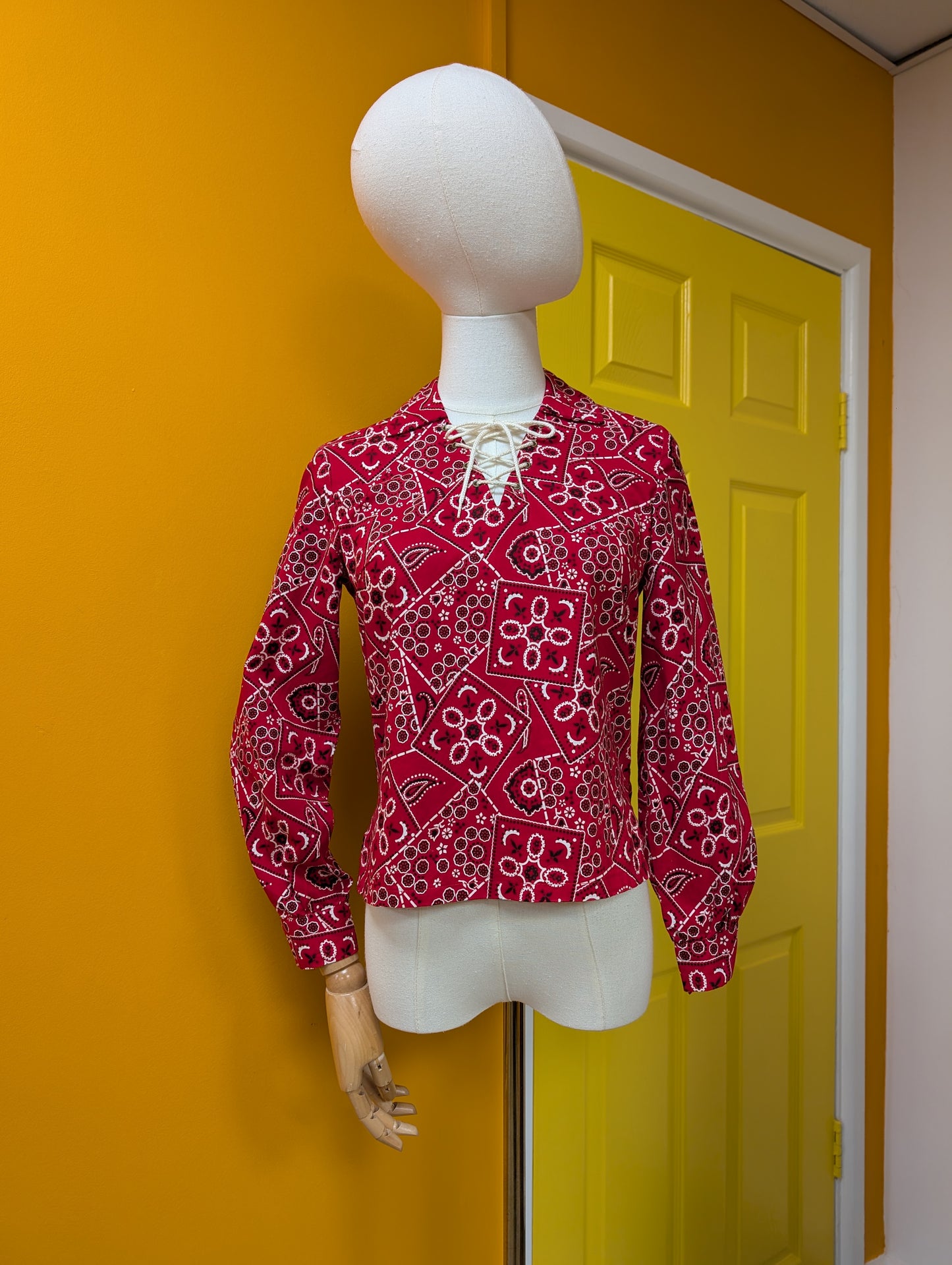 1950s Carol Brent red lace up bandana print top - XS