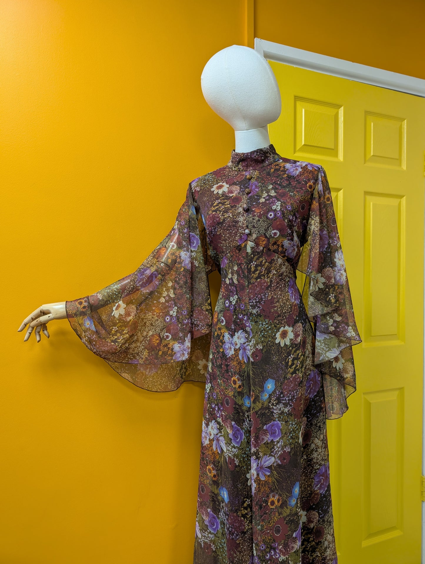 1970s Karida floral maxi dress - M/12