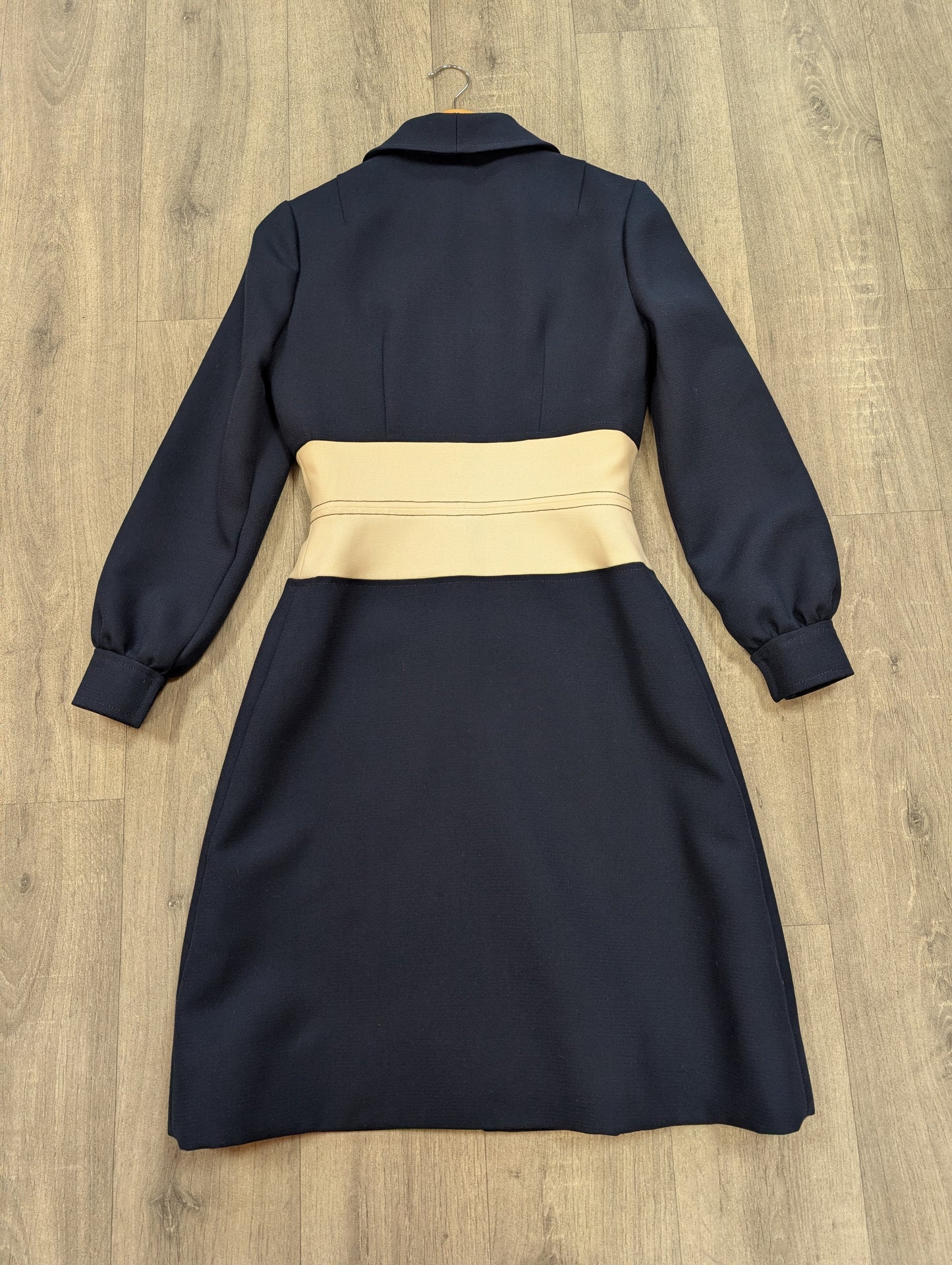 1960s Louis Feraud at Rembrandt navy pure new wool dress - S/8