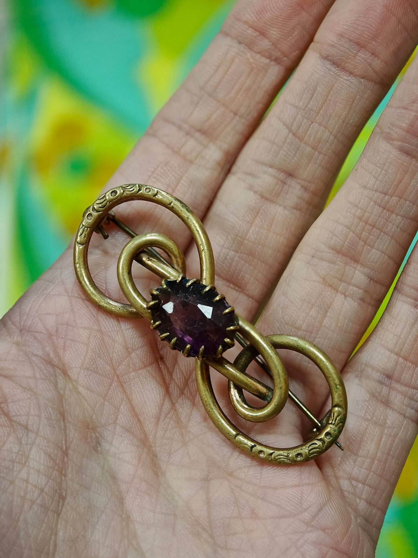 Victorian love knot brooch