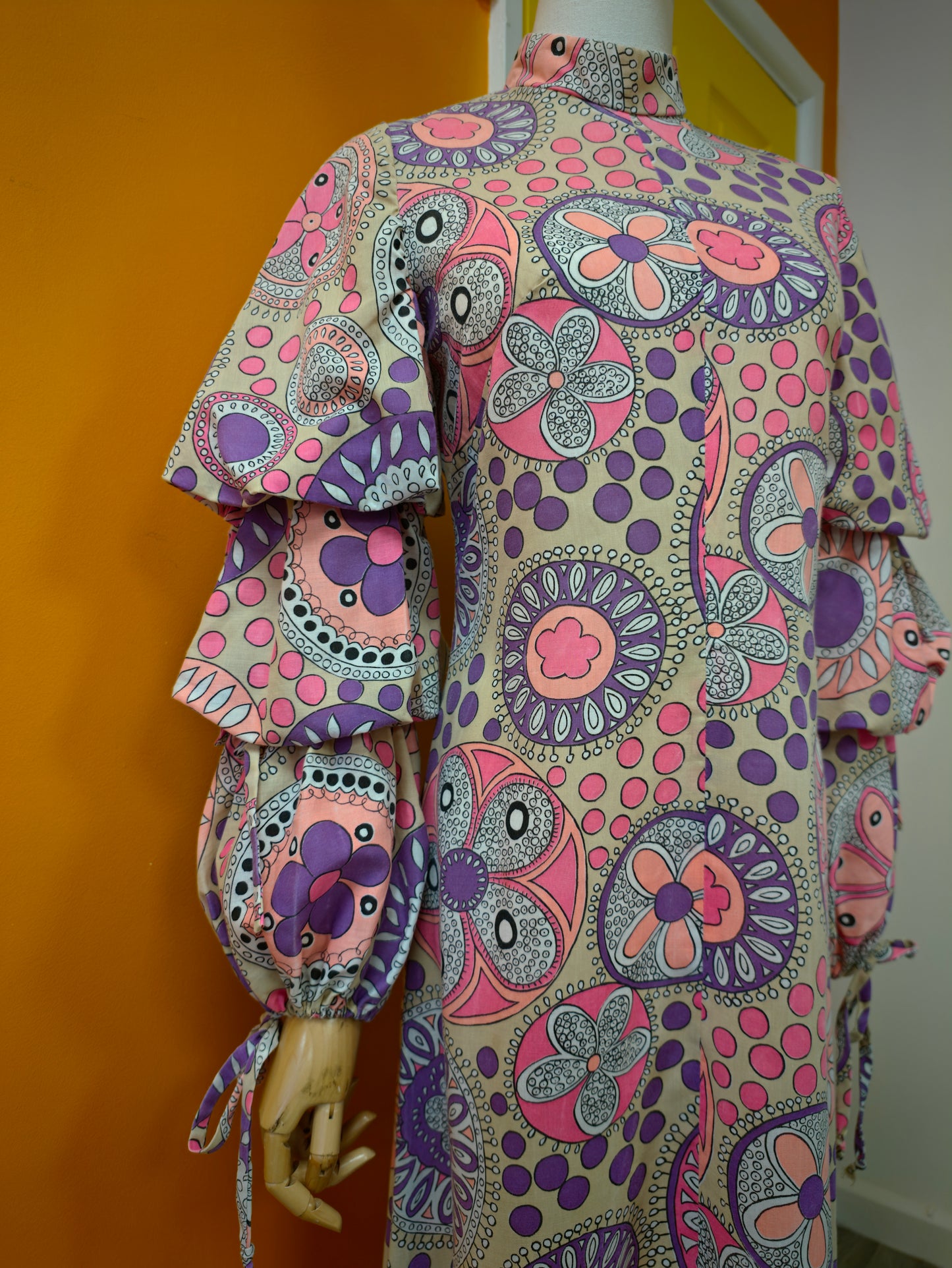 1960s Richard Shops psychedelic pink maxi dress - S
