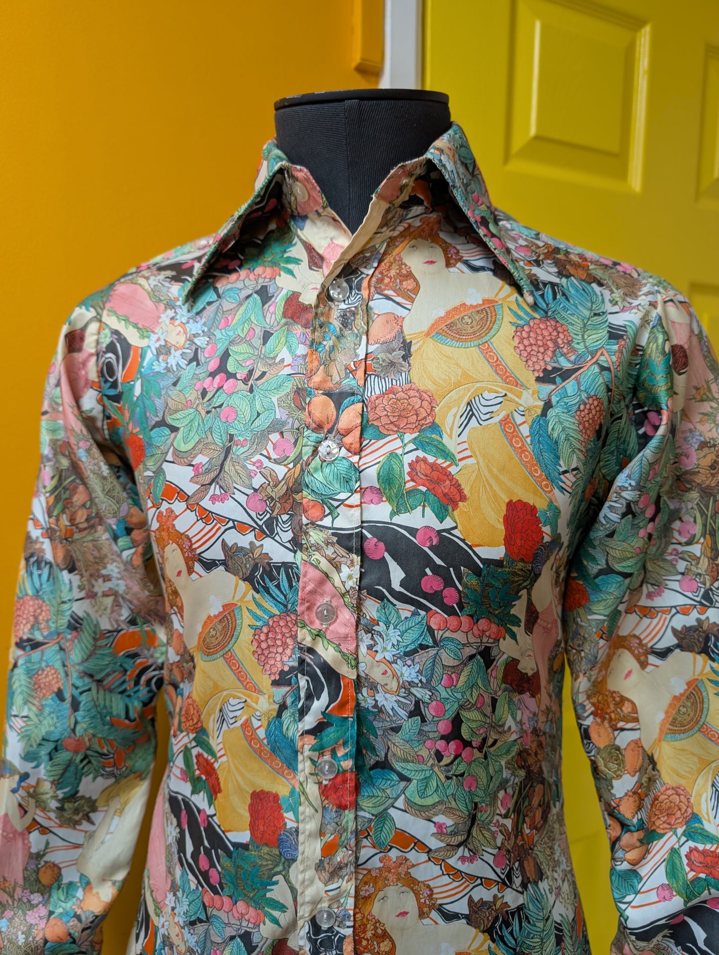 1970s Jason Earl novelty Alphonse Mucha print shirt