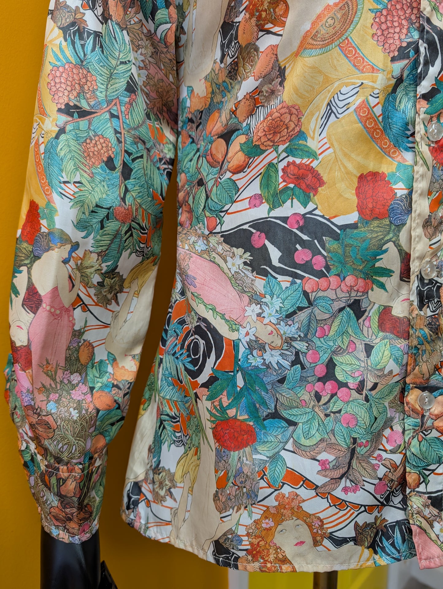 1970s Jason Earl novelty Alphonse Mucha print shirt
