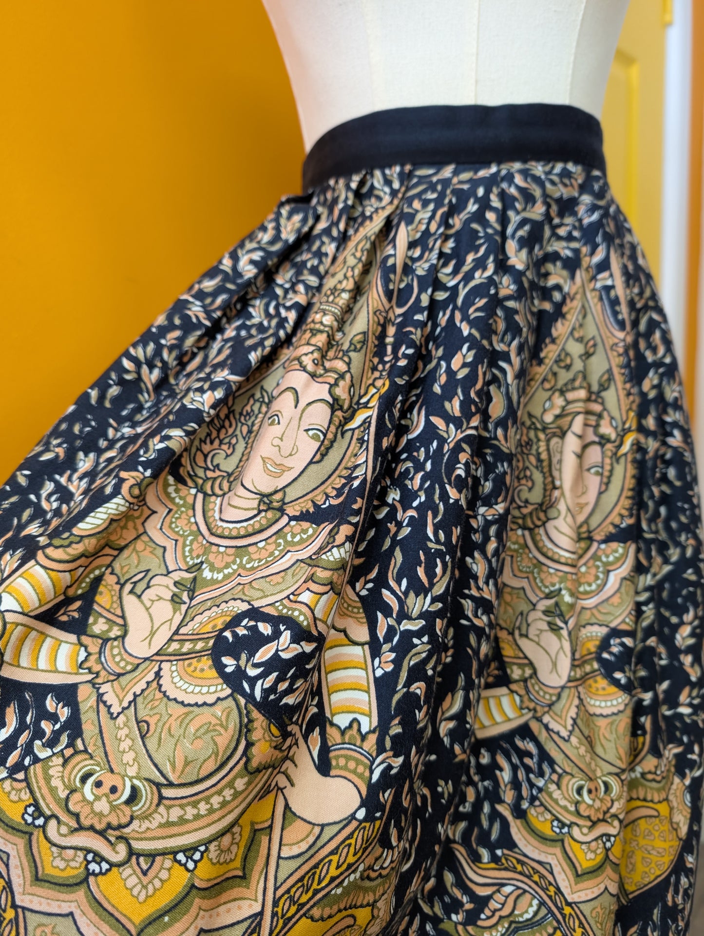 Gor-Ray novelty Thai print cotton skirt - 26.5" waist