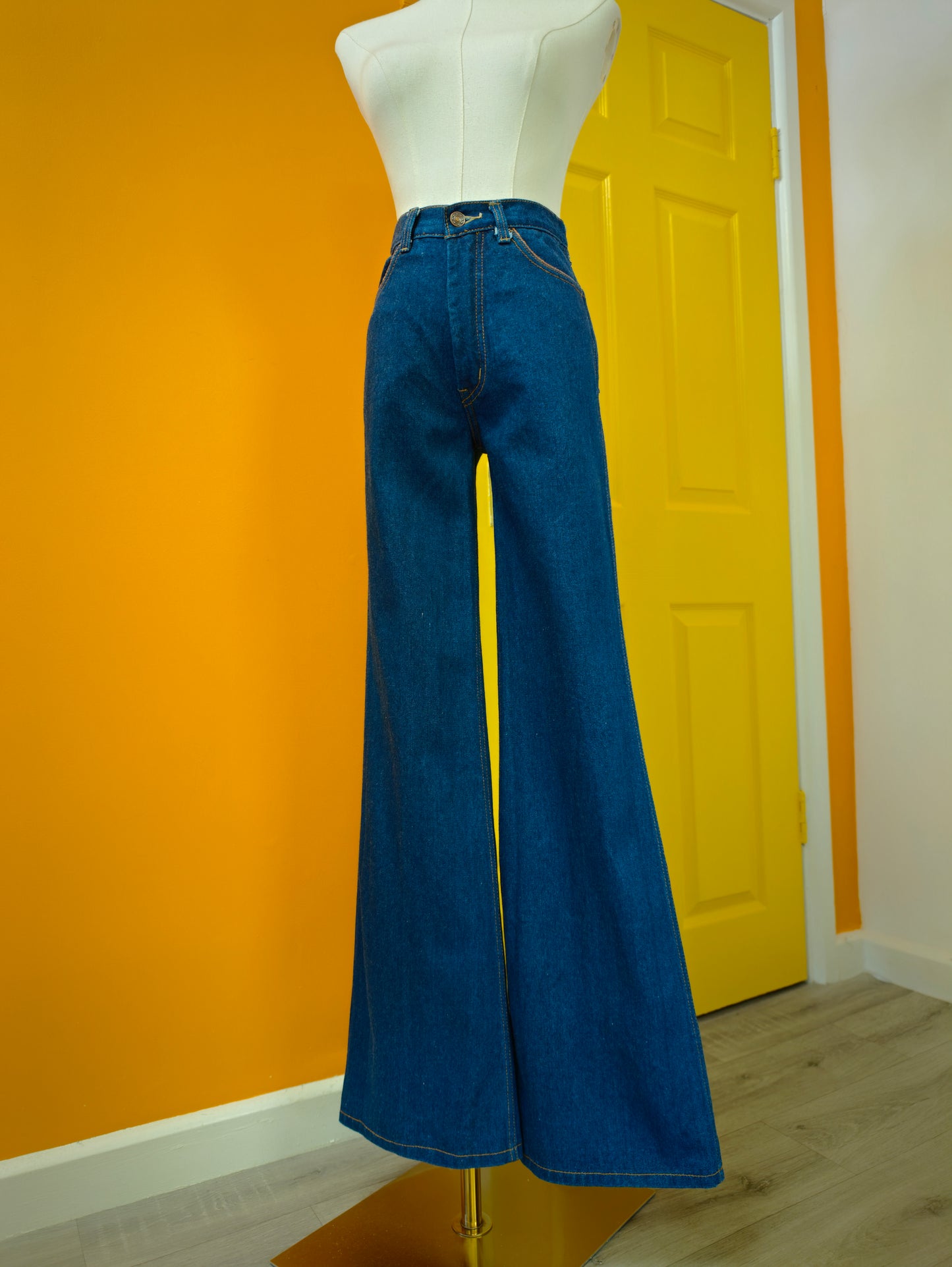 1970s Penisula flared jeans - 26" waist