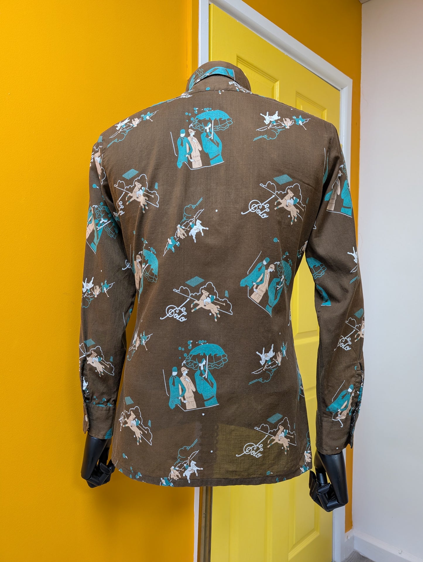 1970s Jonathan cotton Art Deco polo novelty print shirt