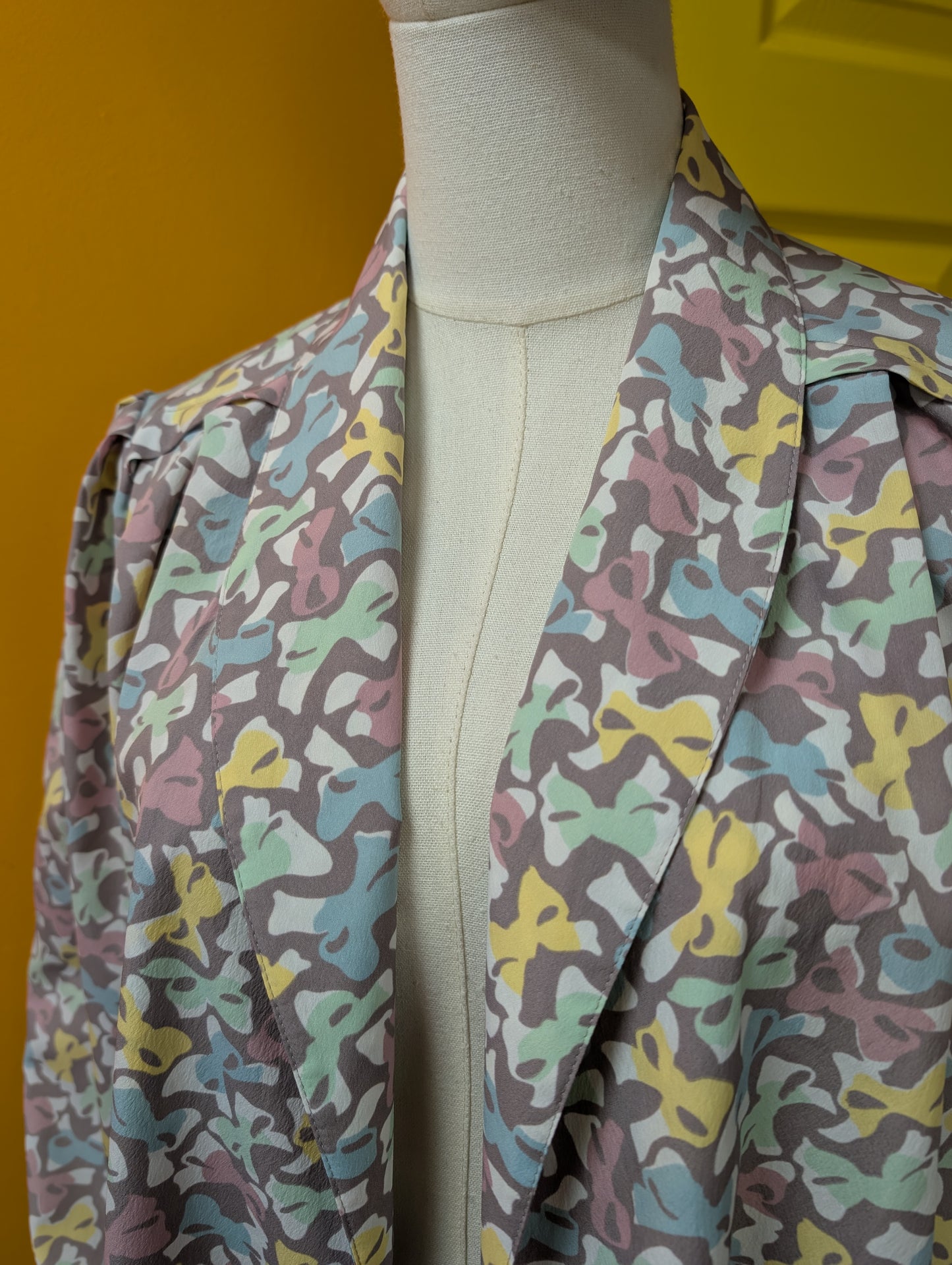 1980s Marquesa bow print jacket/cover up - M