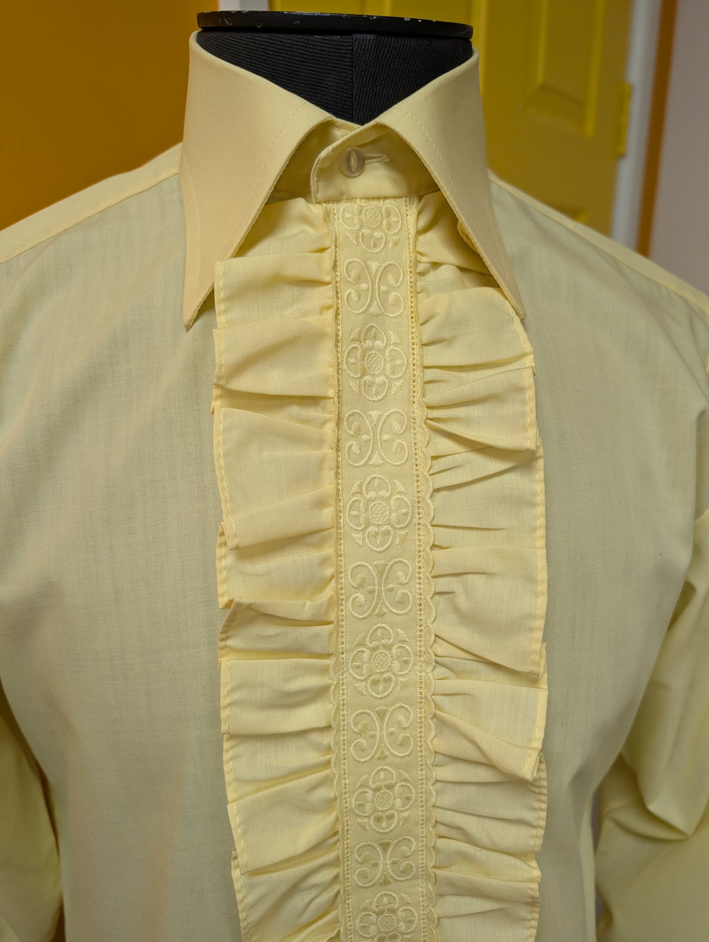 1970s Rocola yellow ruffle front double cuff shirt