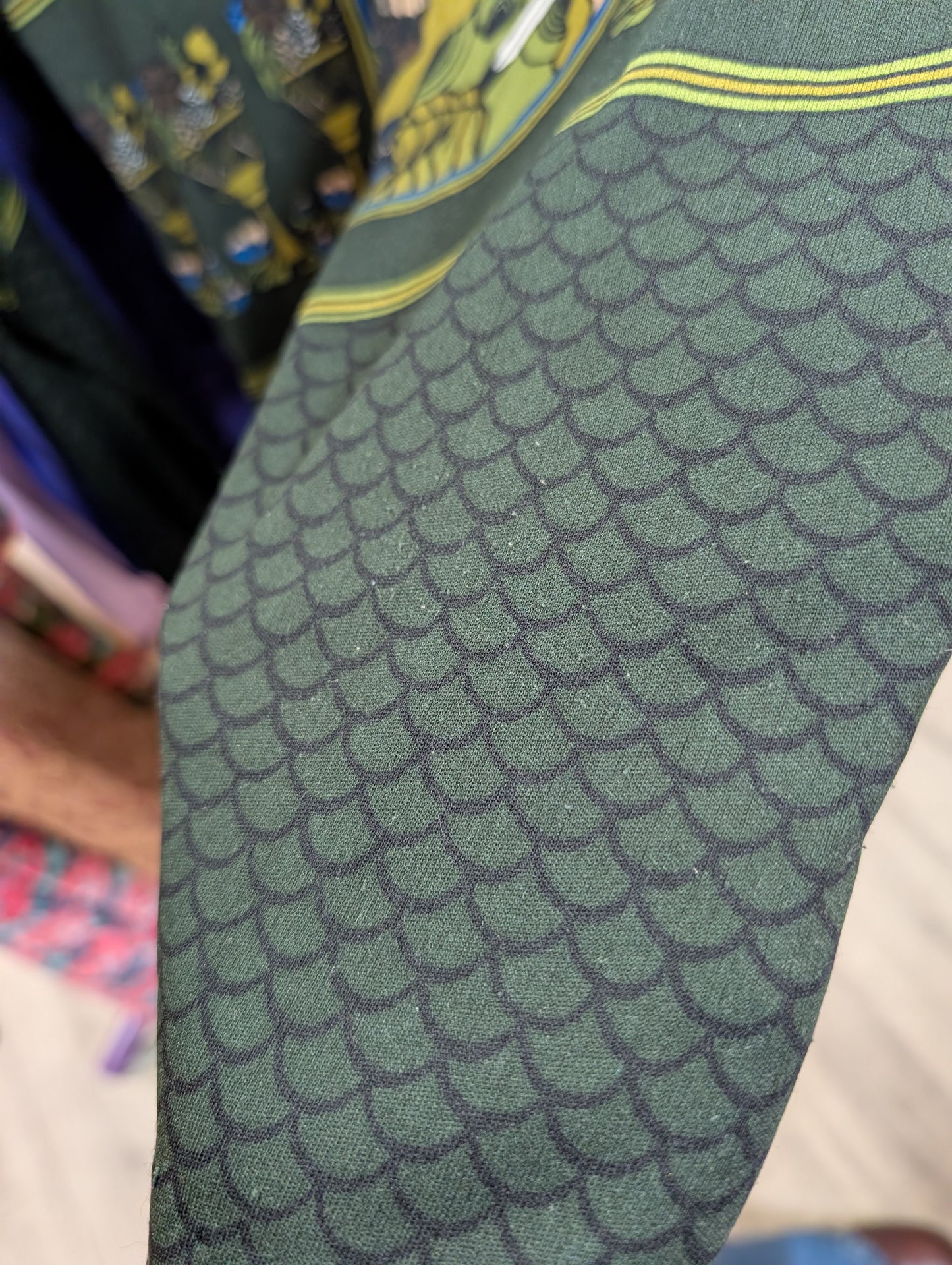 1970s novelty medieval print shirt - XS/S