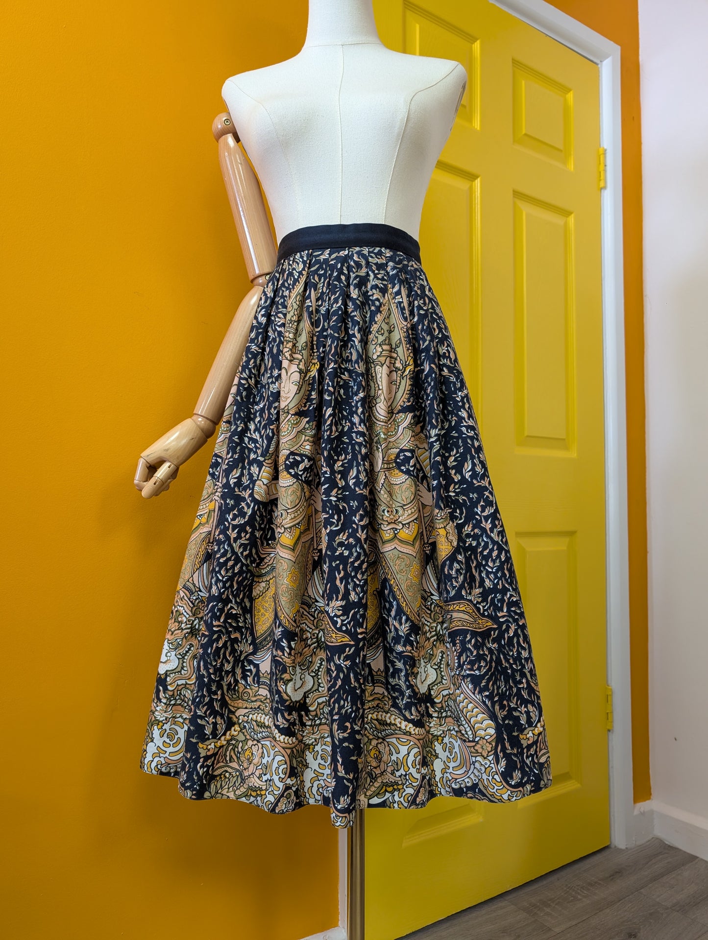 Gor-Ray novelty Thai print cotton skirt - 26.5" waist