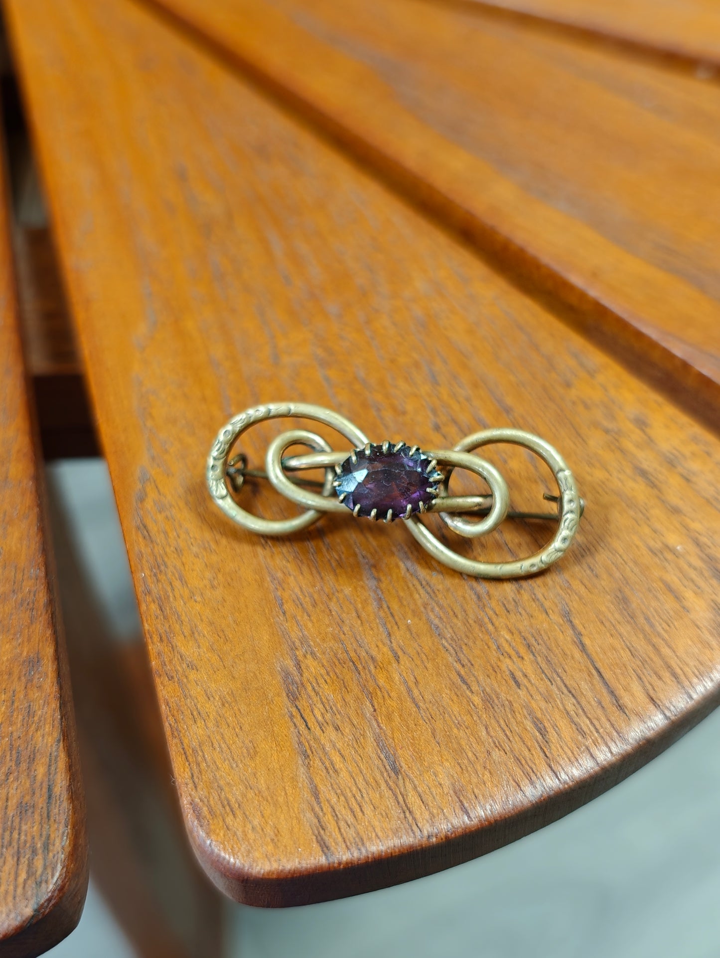 Victorian love knot brooch