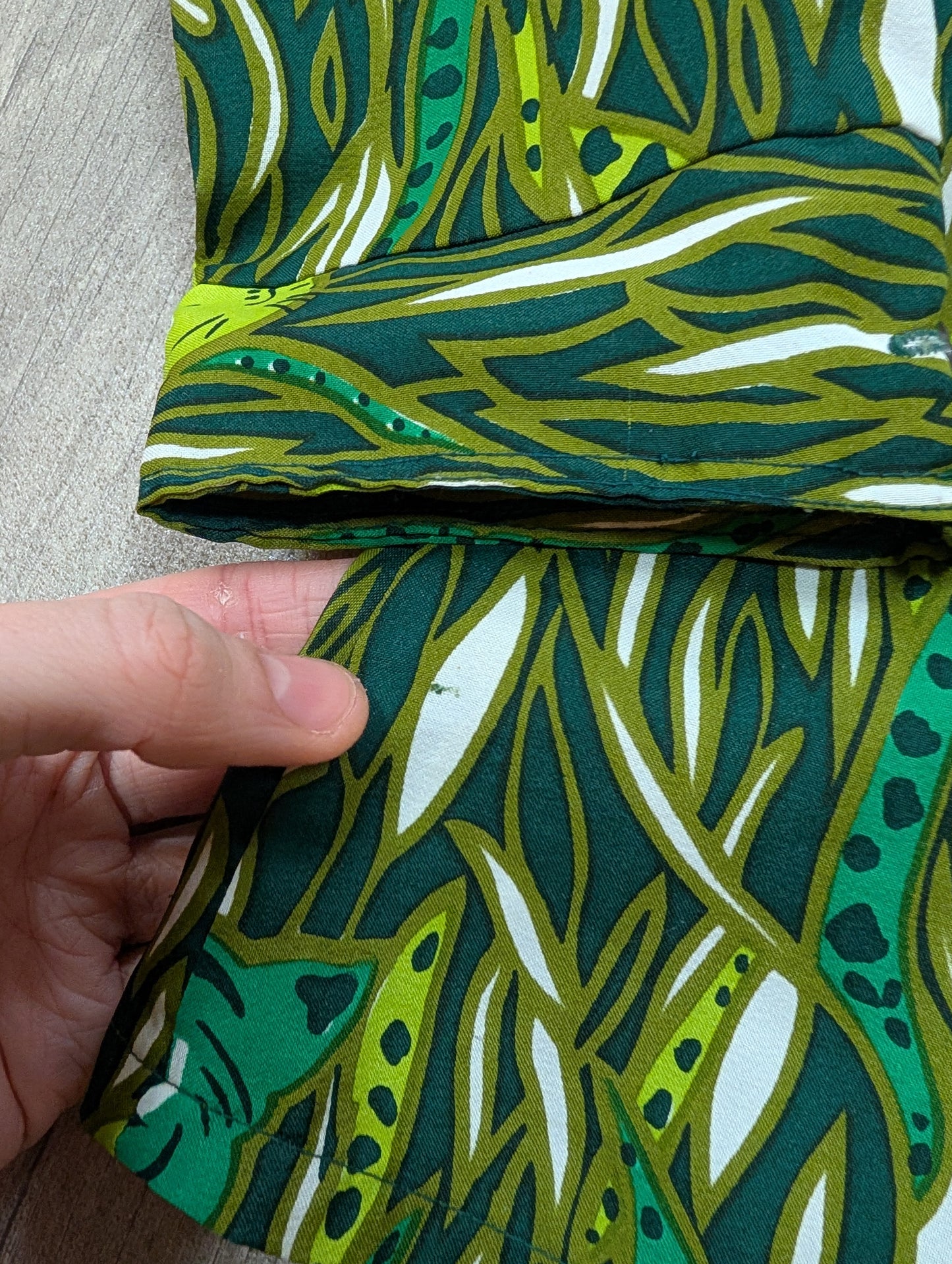 1970s green novelty print tiger shirt - S/M