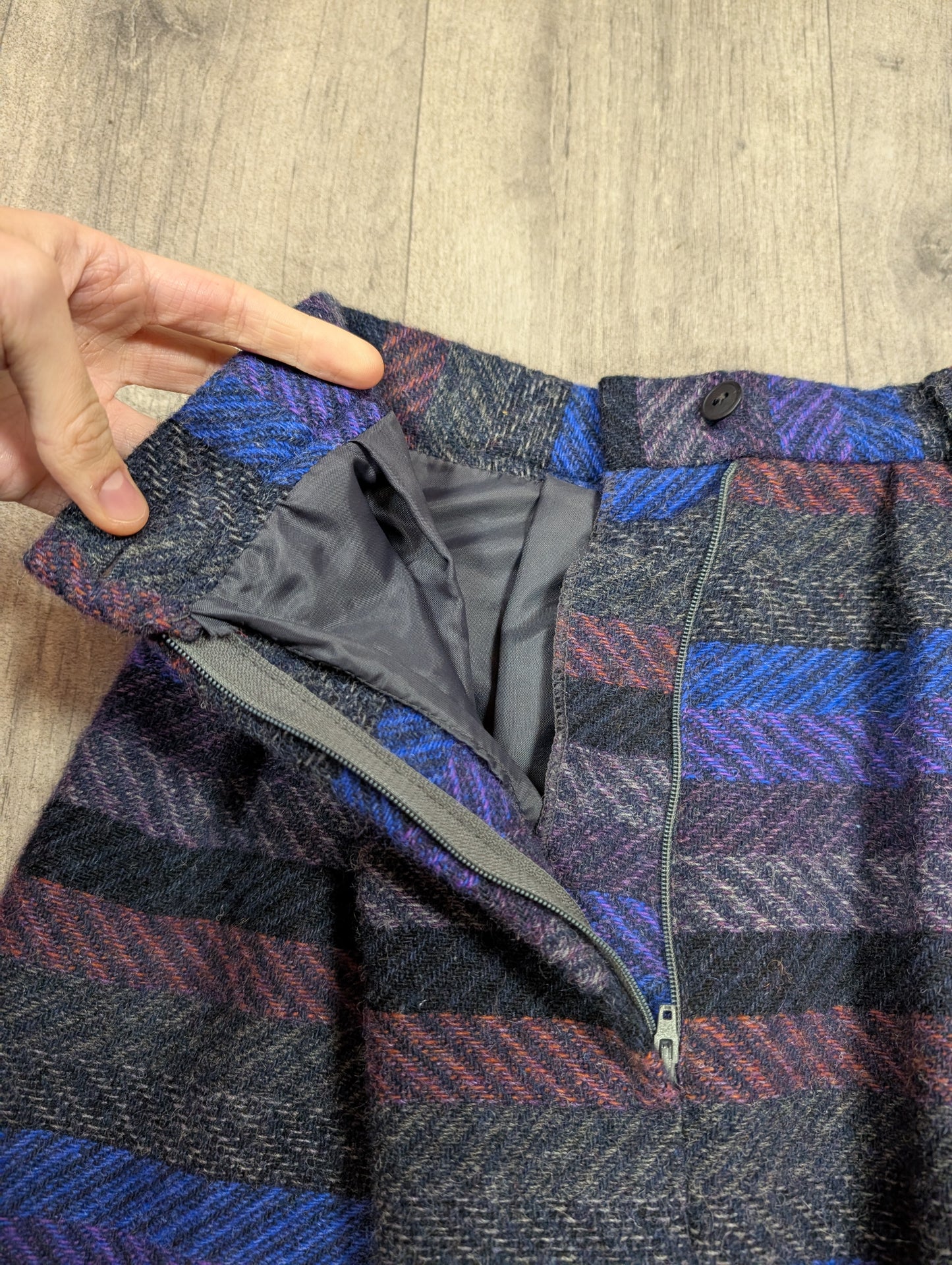 1980s Julius pure new wool skirt - 24" waist