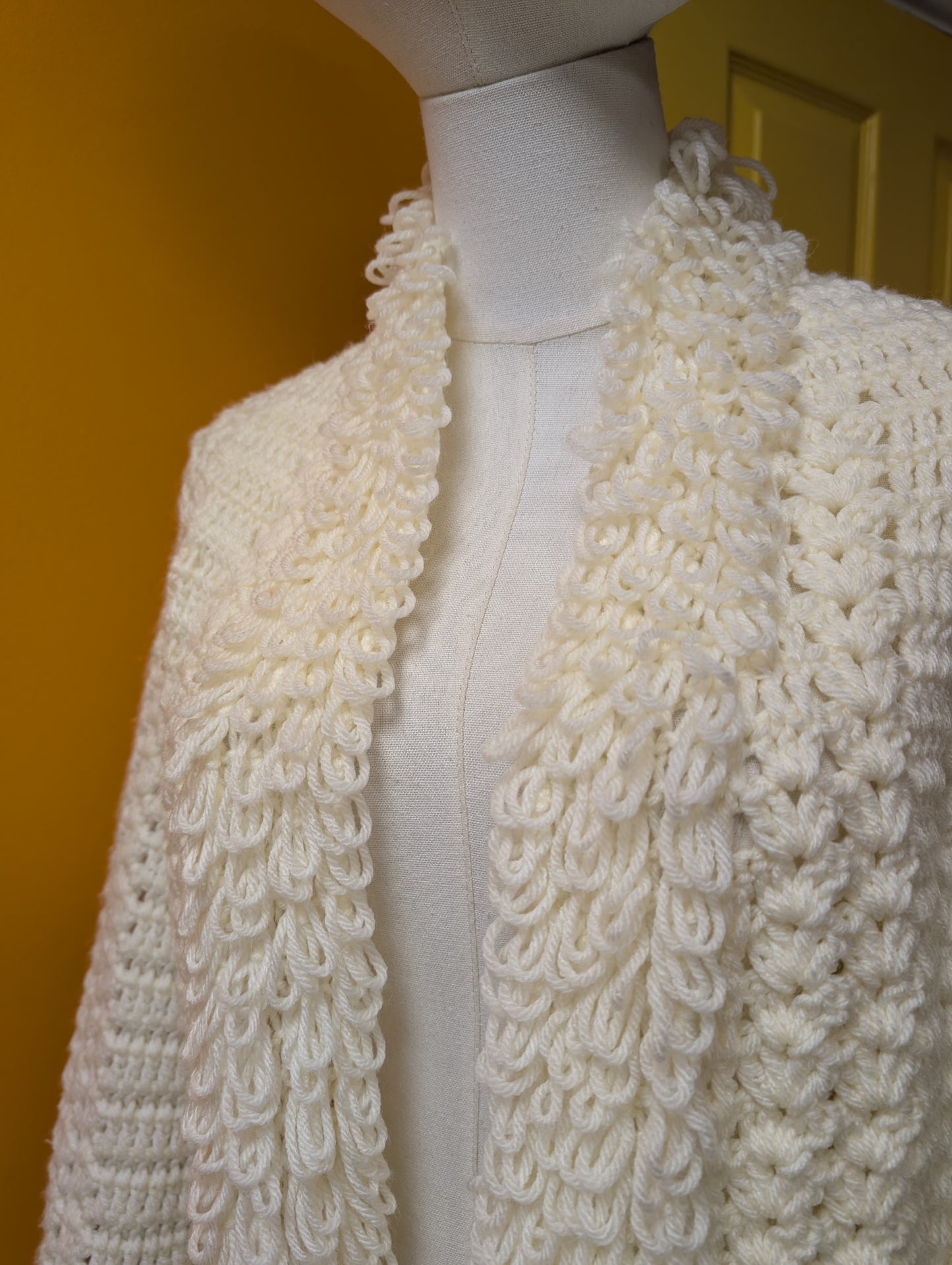 1970s crocheted loop stitch cardigan - XS/S
